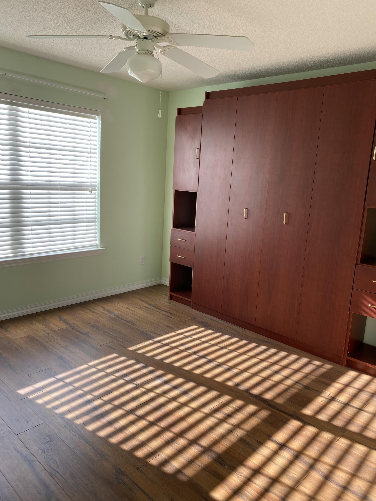 SEASHORE VILLAGE - Residential