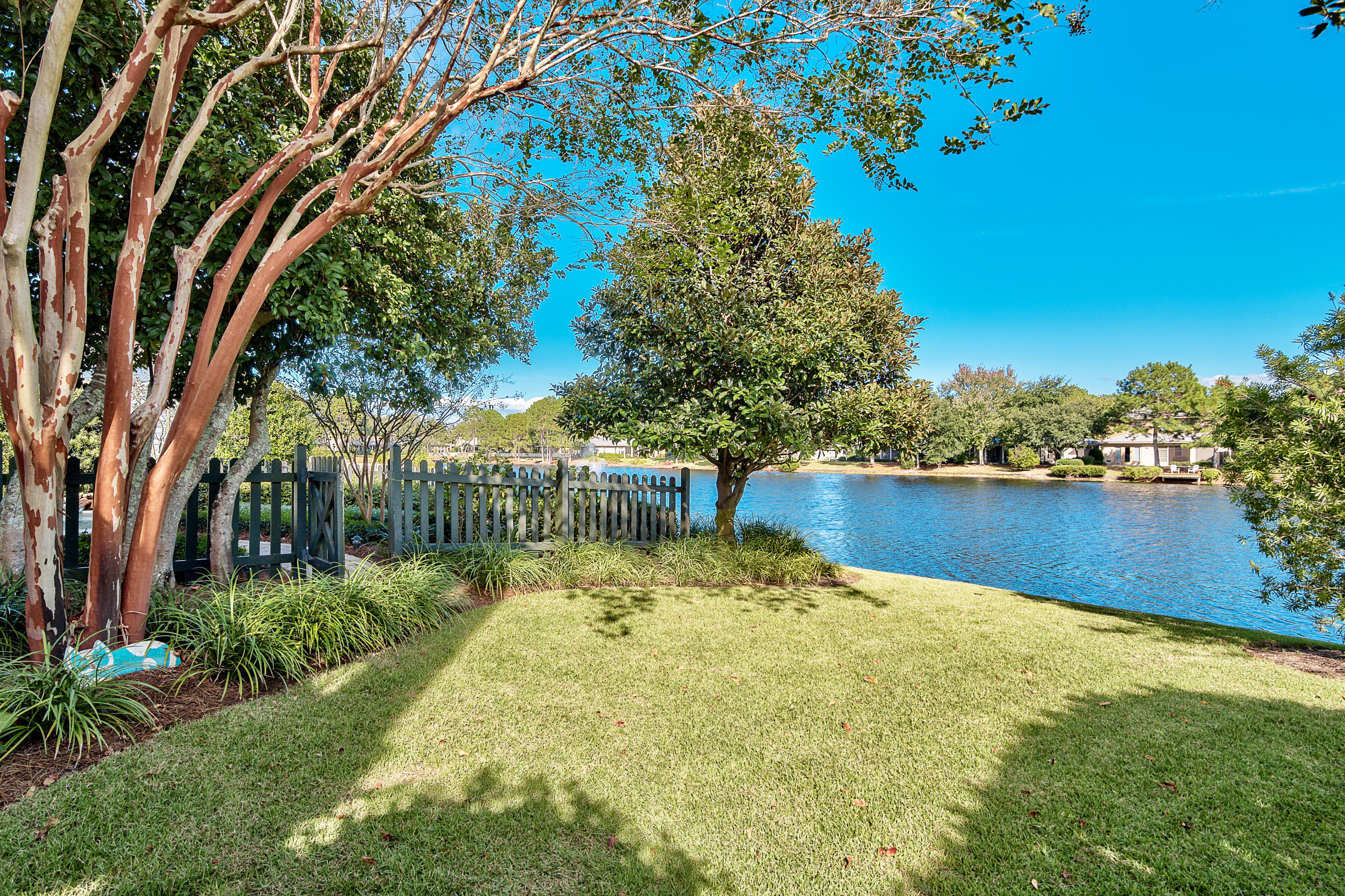 CRYSTAL LAKE AT SANDESTIN - Residential