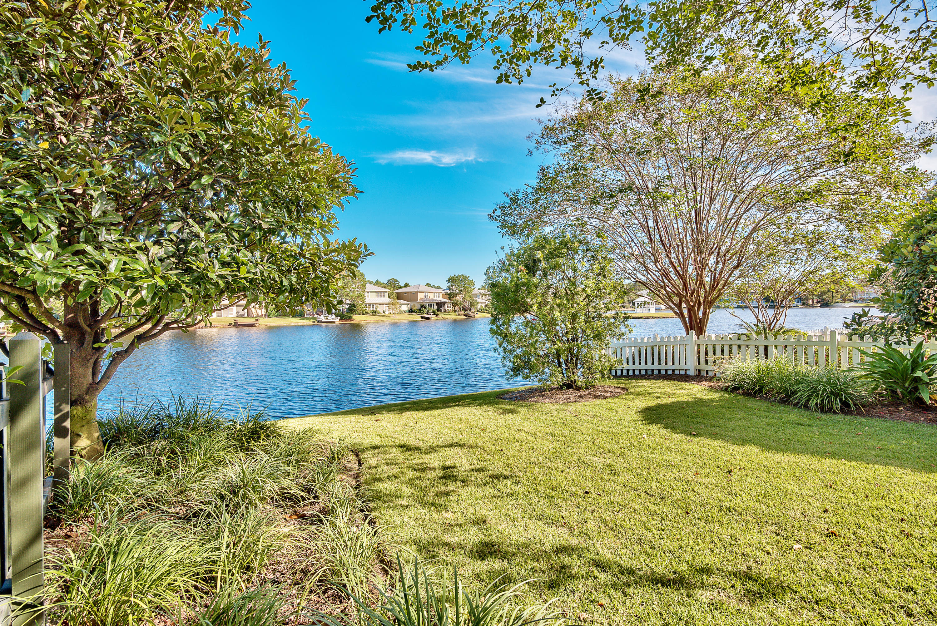 CRYSTAL LAKE AT SANDESTIN - Residential