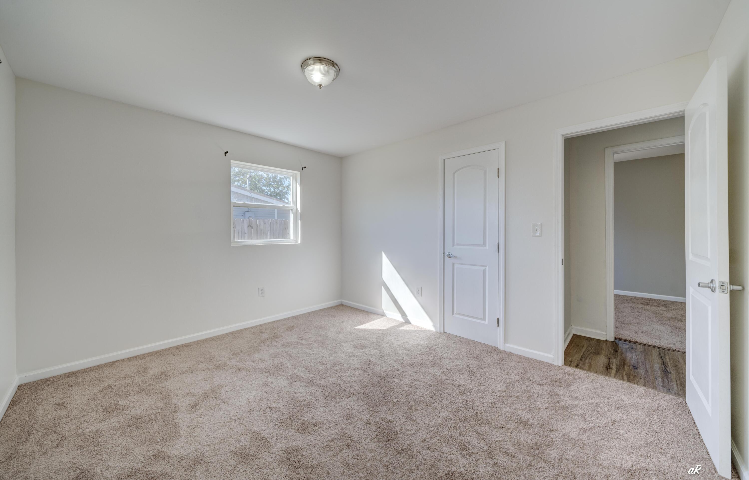 HENTZ 1ST ADDN UNIT B - Residential