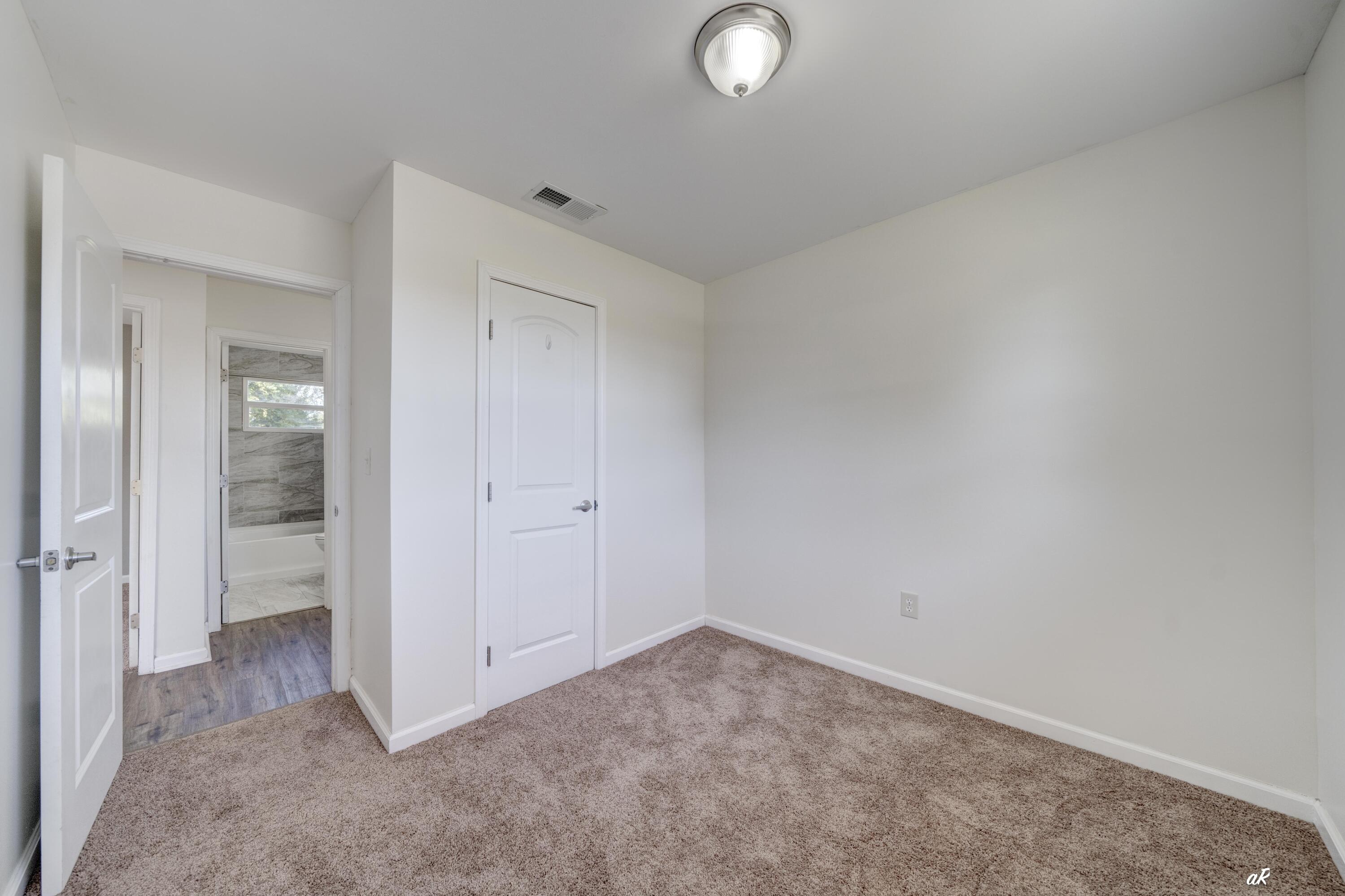 HENTZ 1ST ADDN UNIT B - Residential