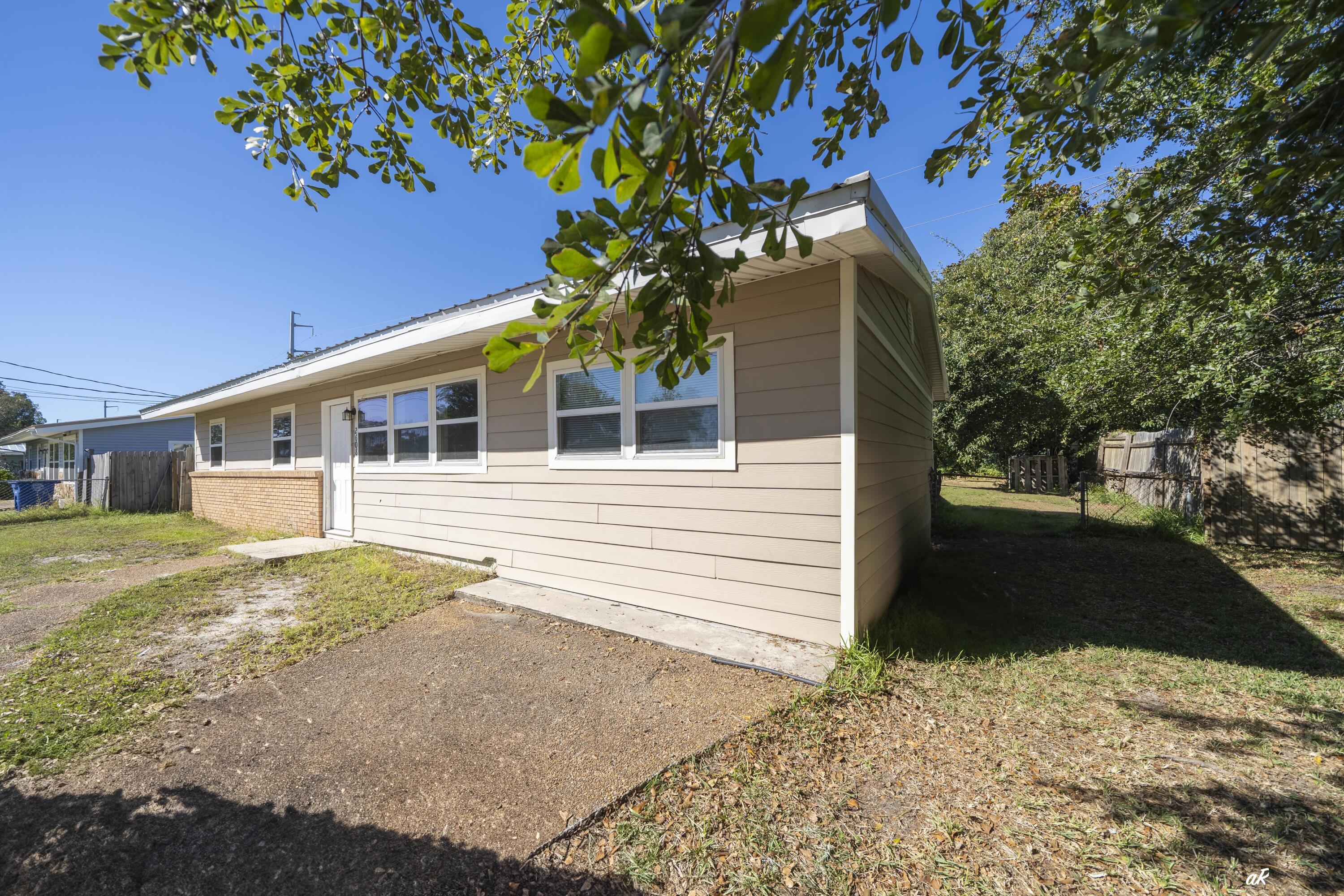 HENTZ 1ST ADDN UNIT B - Residential