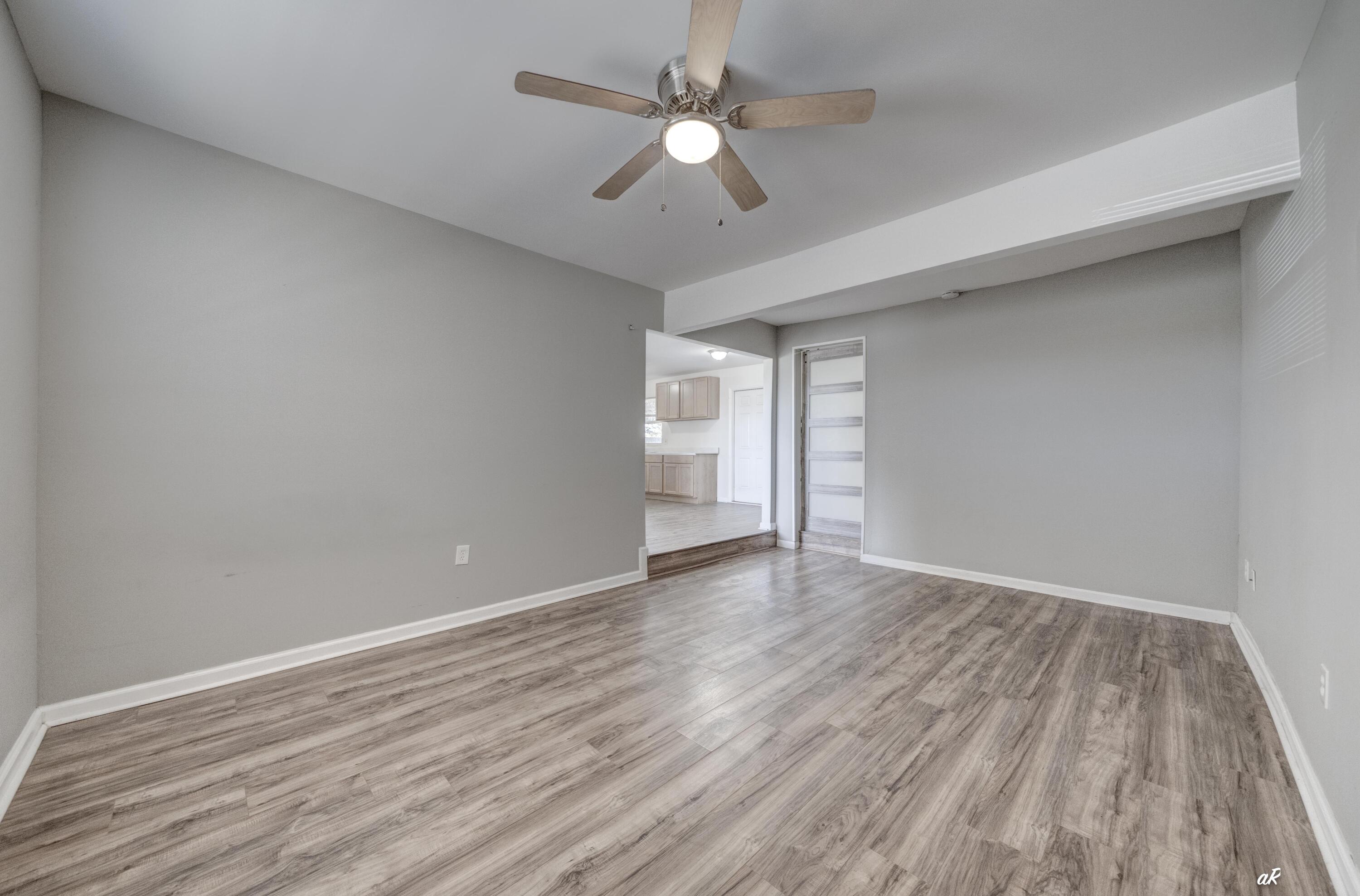 HENTZ 1ST ADDN UNIT B - Residential