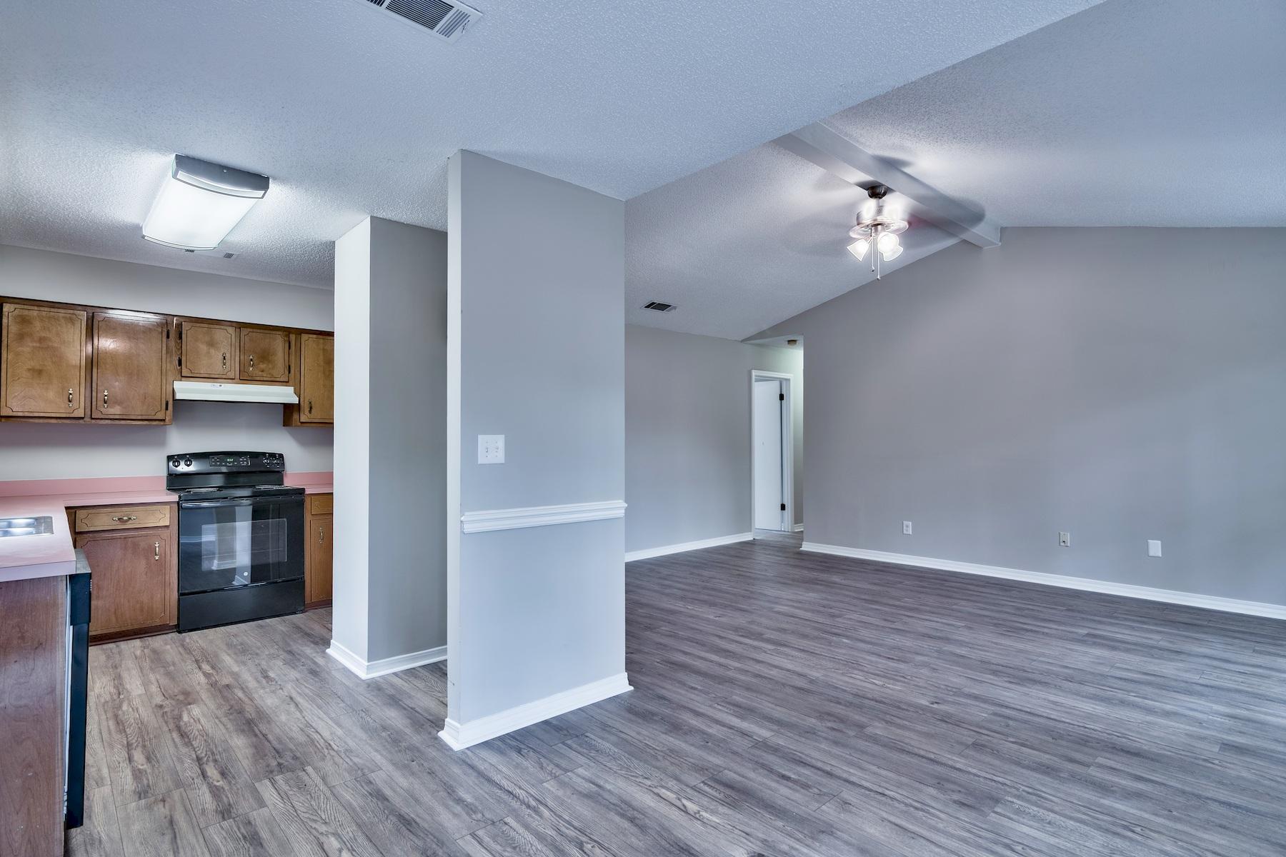 BLUE PINE VILLAGE PH 1 - Residential