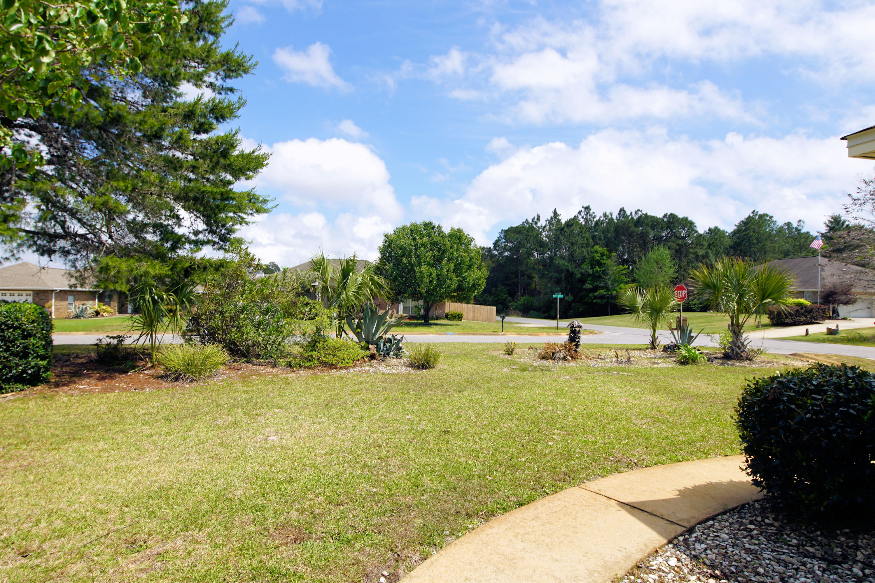 CREEKS EDGE THE - Residential