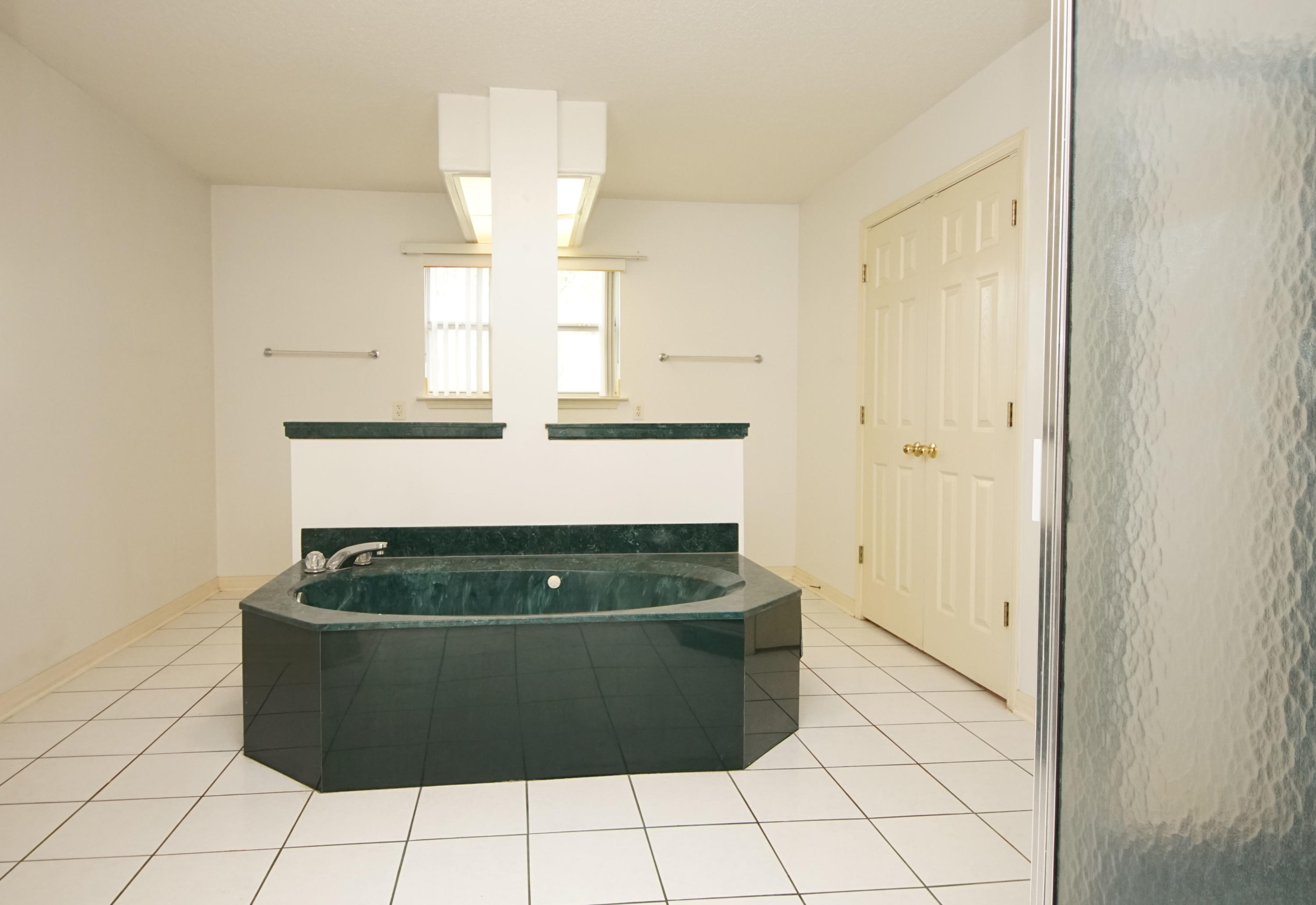 CREEKS EDGE THE - Residential