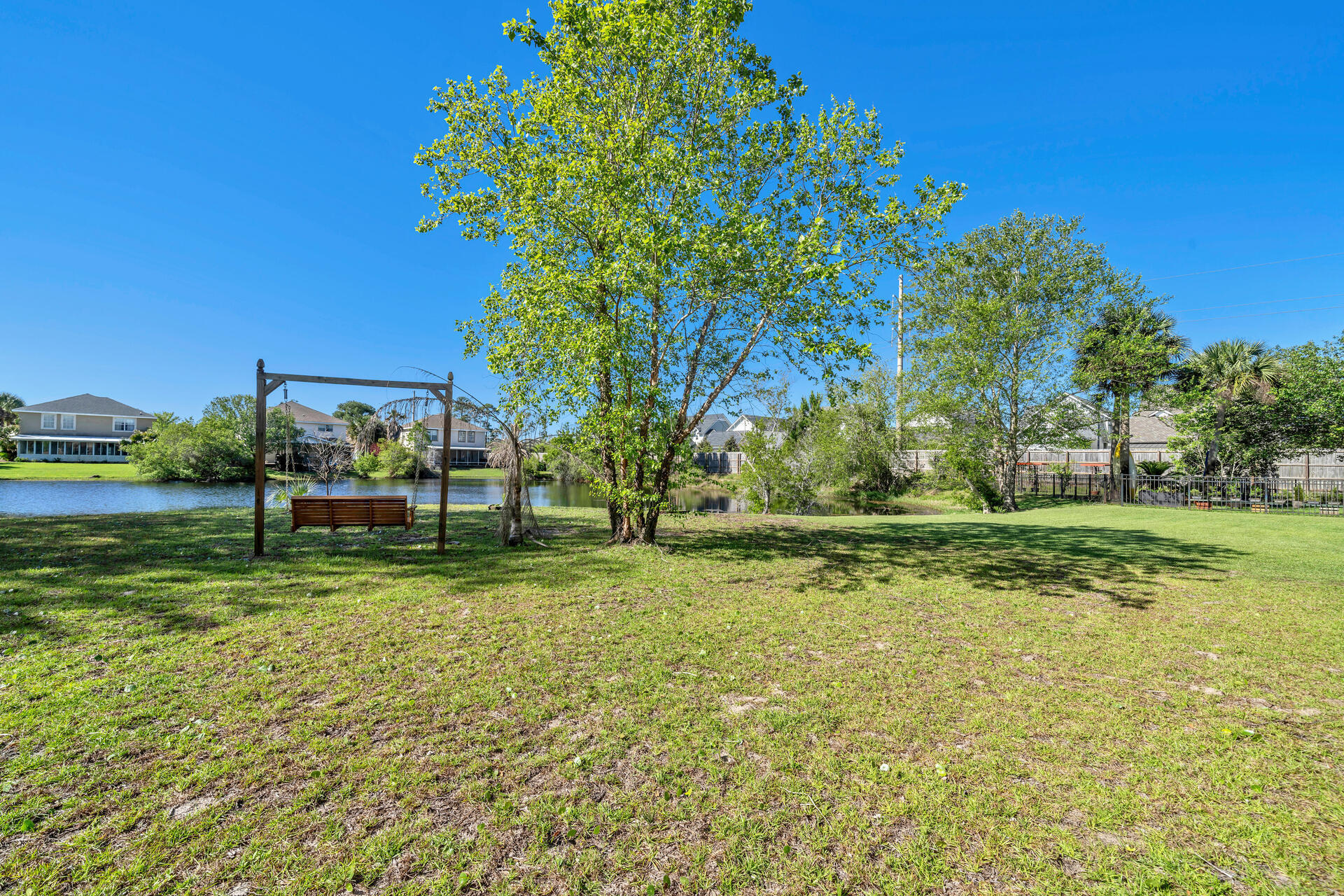 EMERALD LAKES PH 3 - Residential