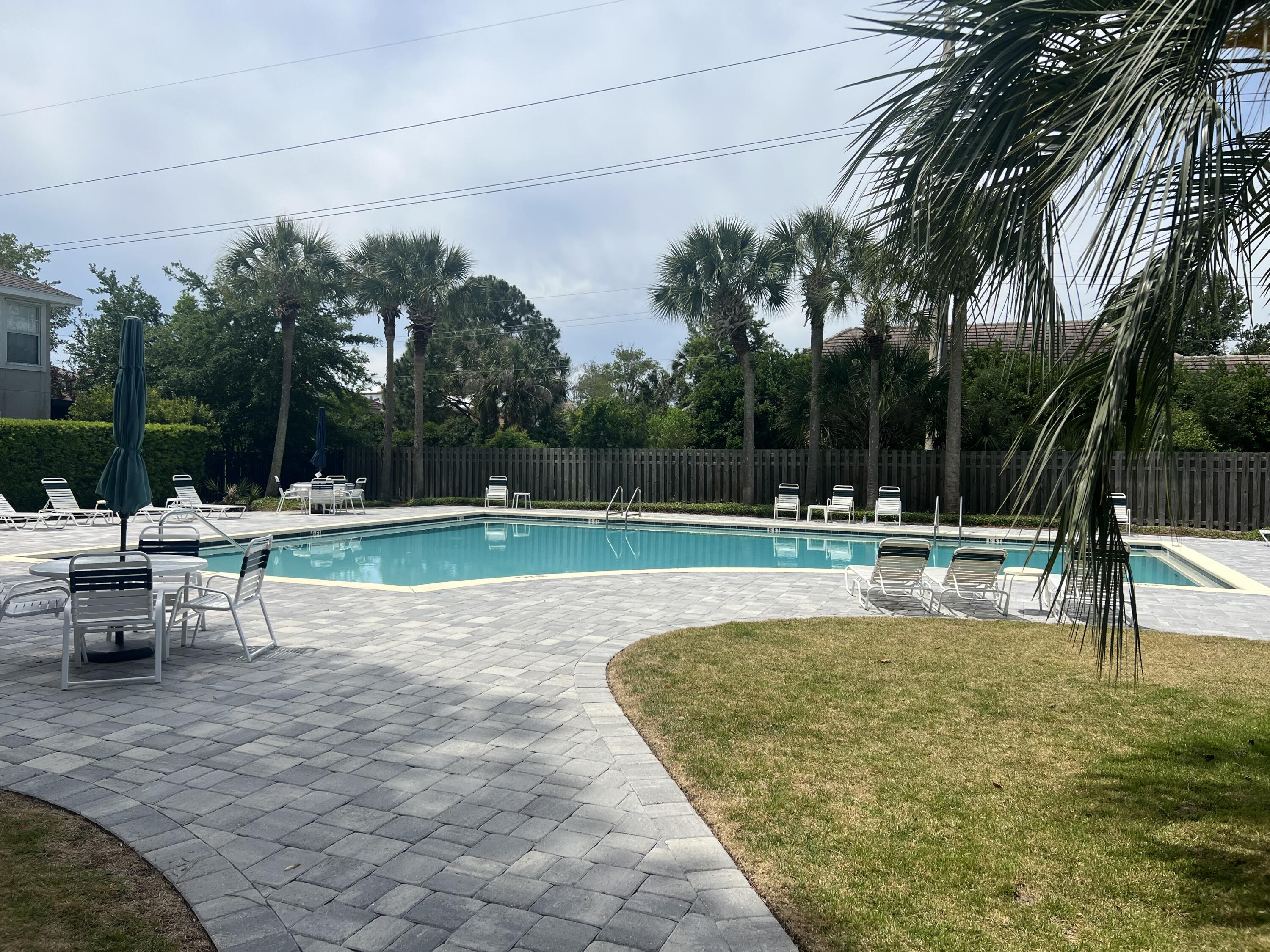 EMERALD LAKES PH 3 - Residential