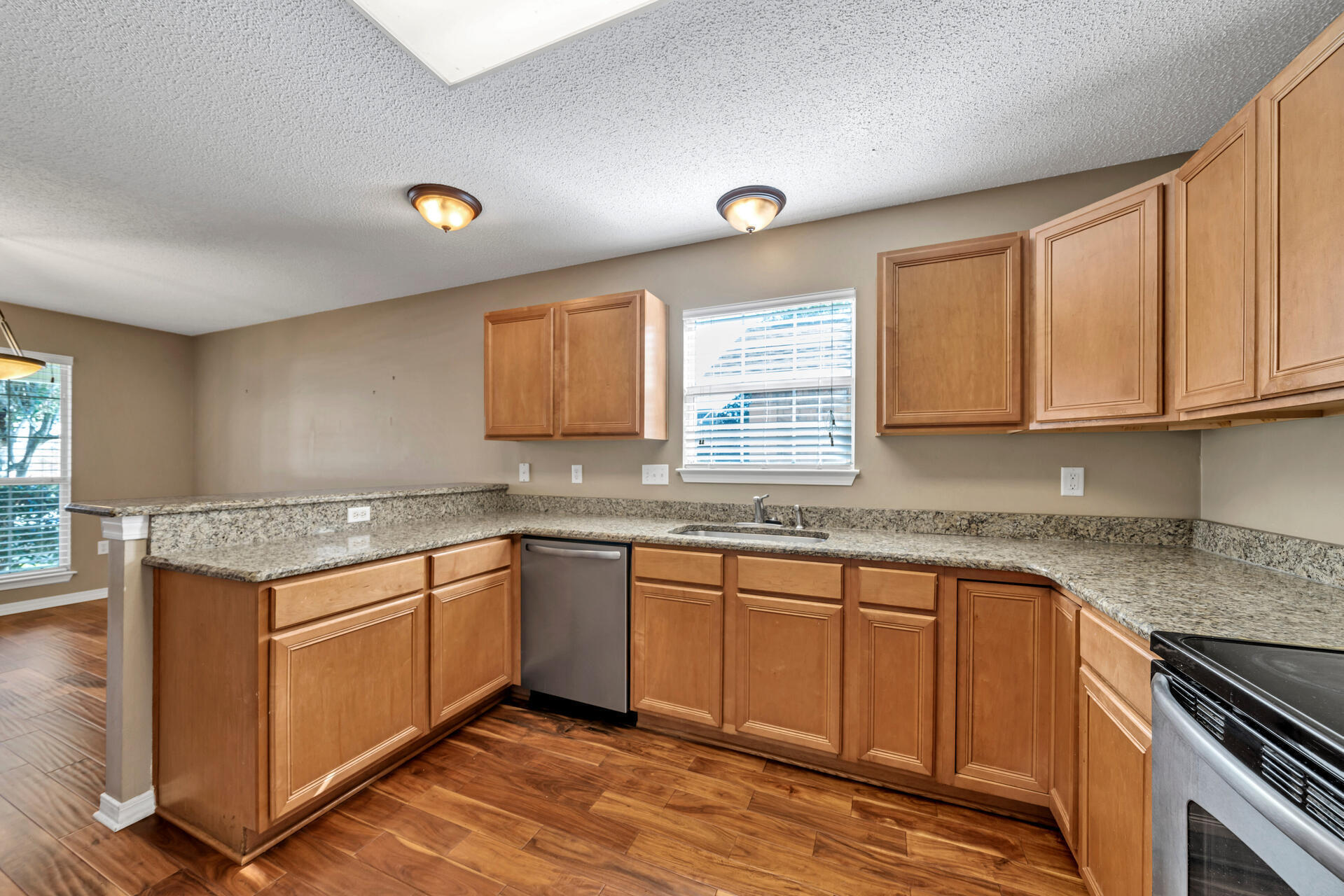 EMERALD LAKES PH 3 - Residential