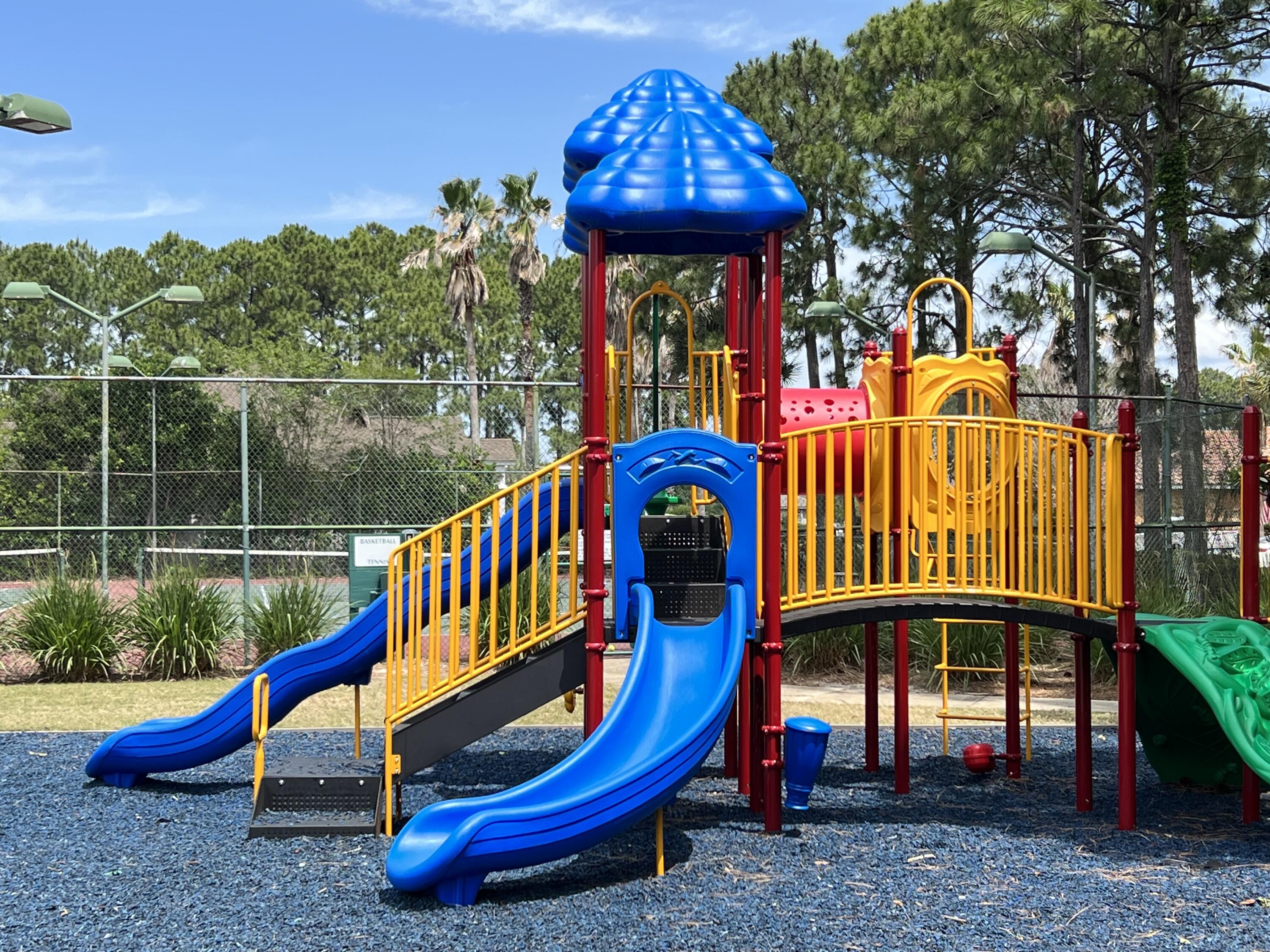 EMERALD LAKES PH 3 - Residential