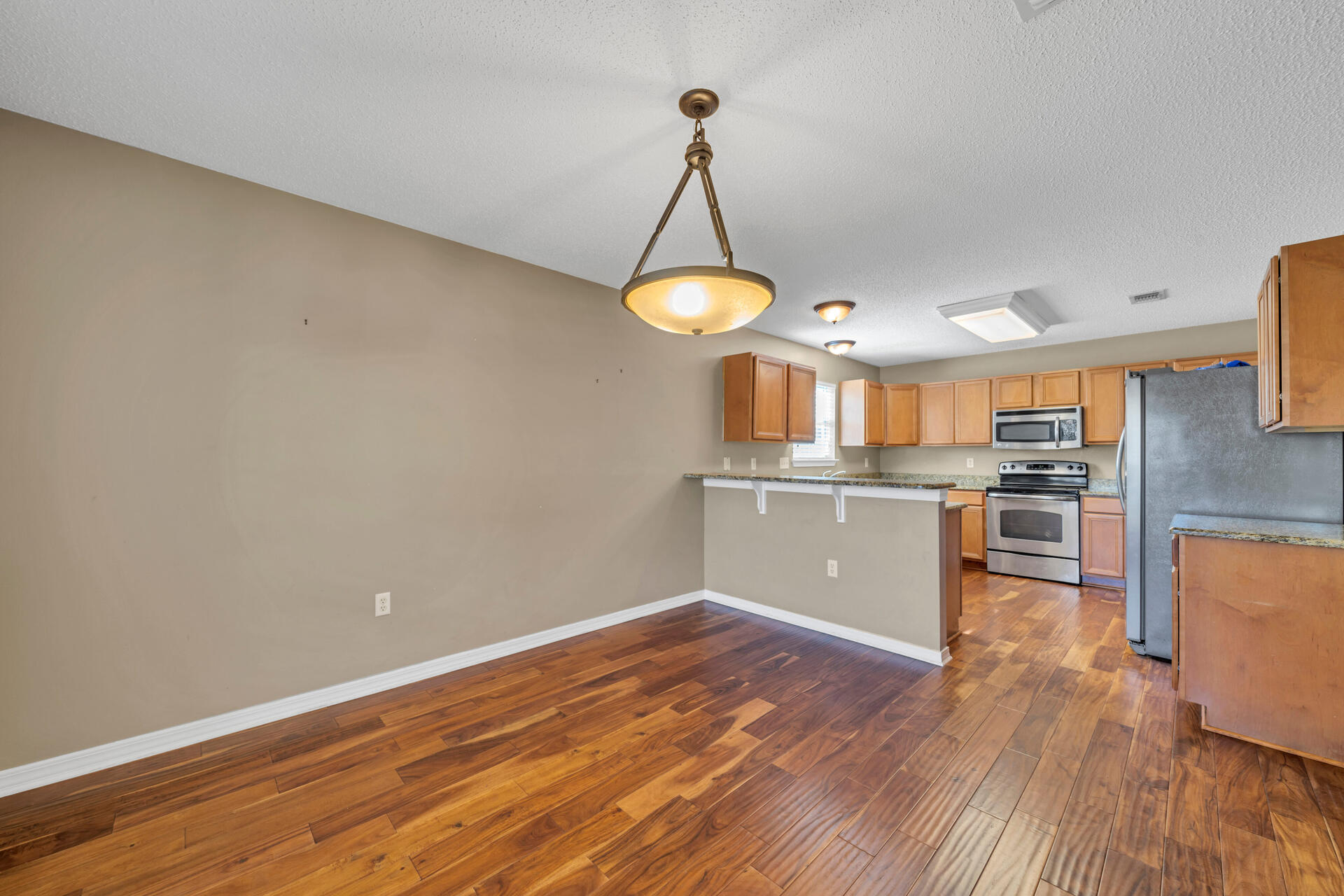 EMERALD LAKES PH 3 - Residential