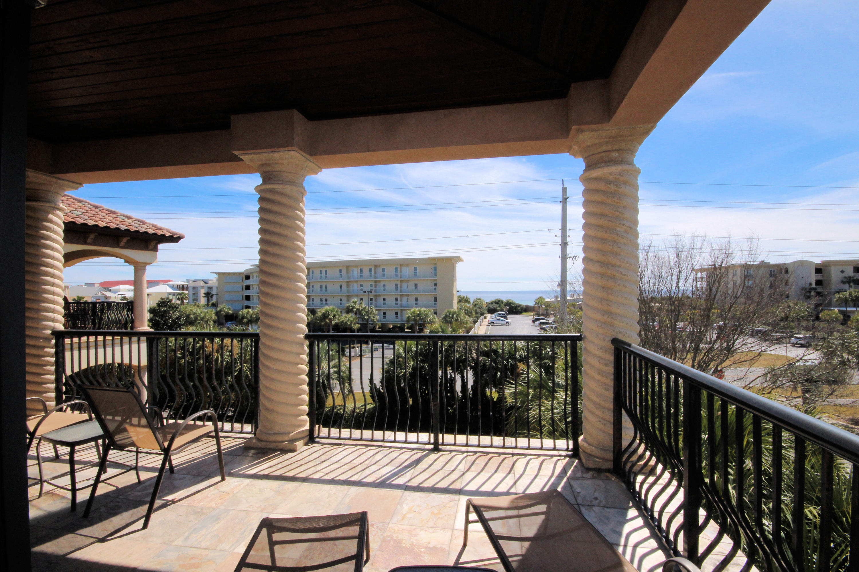 SAINT TROPEZ - Residential