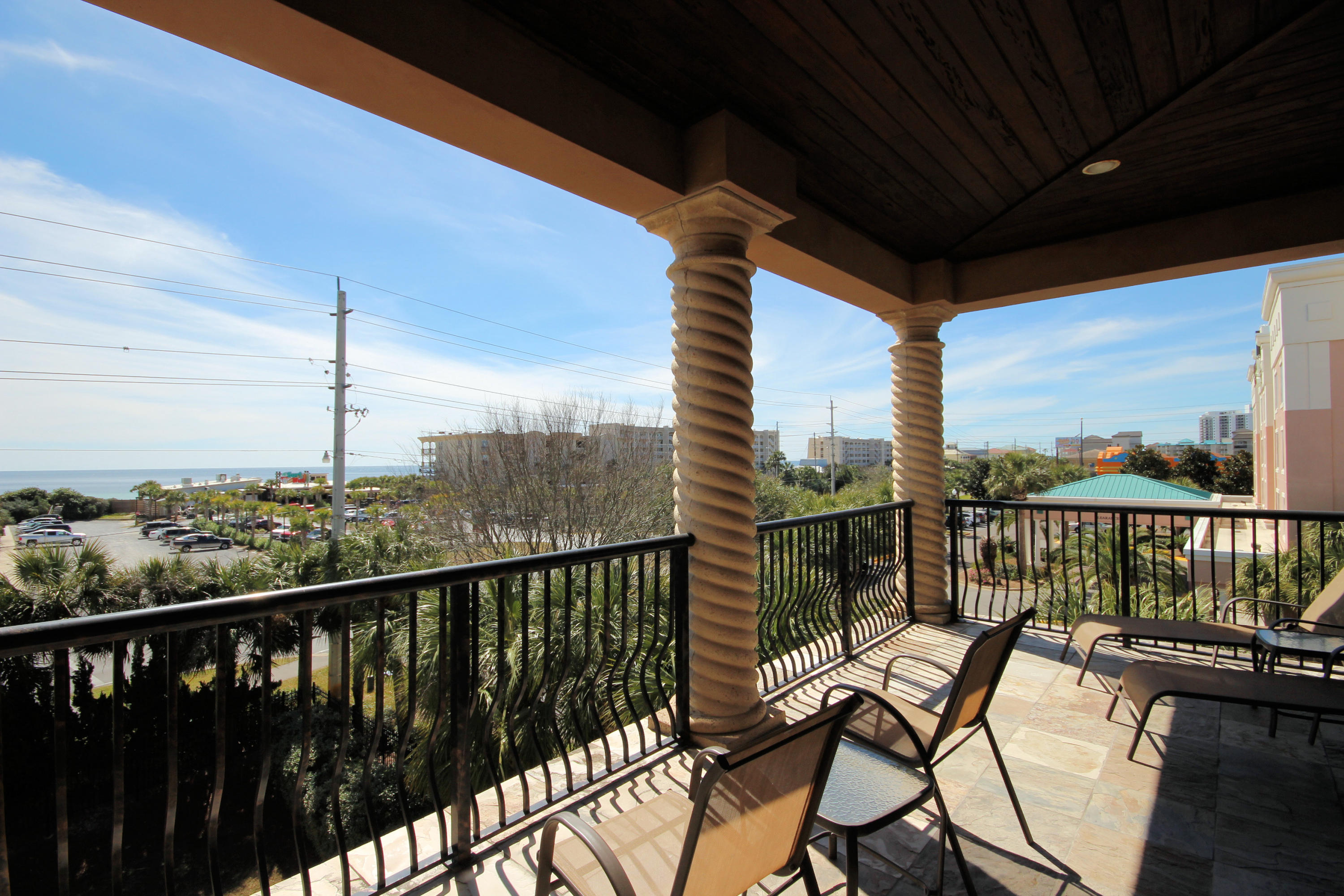 SAINT TROPEZ - Residential