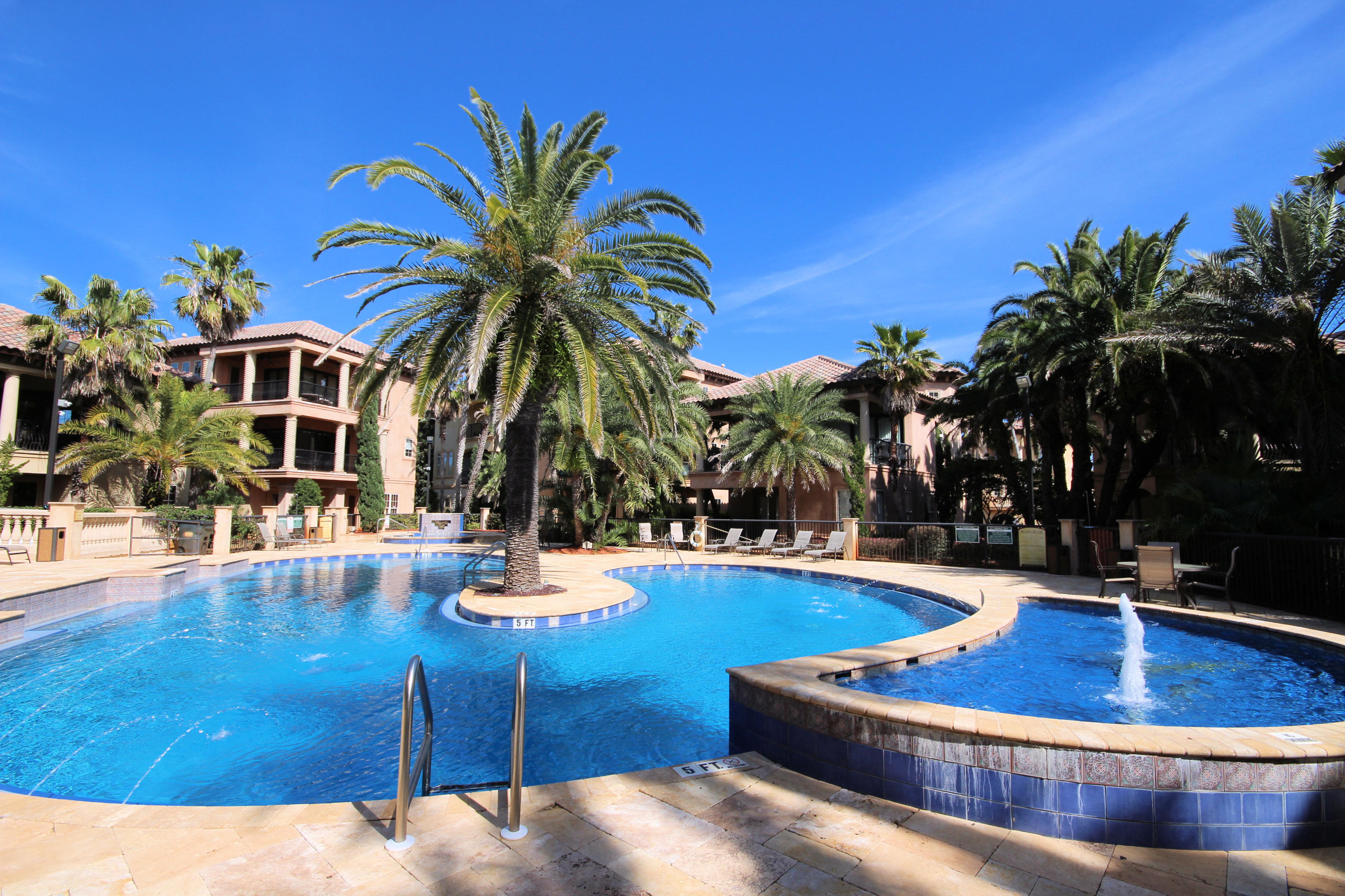 SAINT TROPEZ - Residential