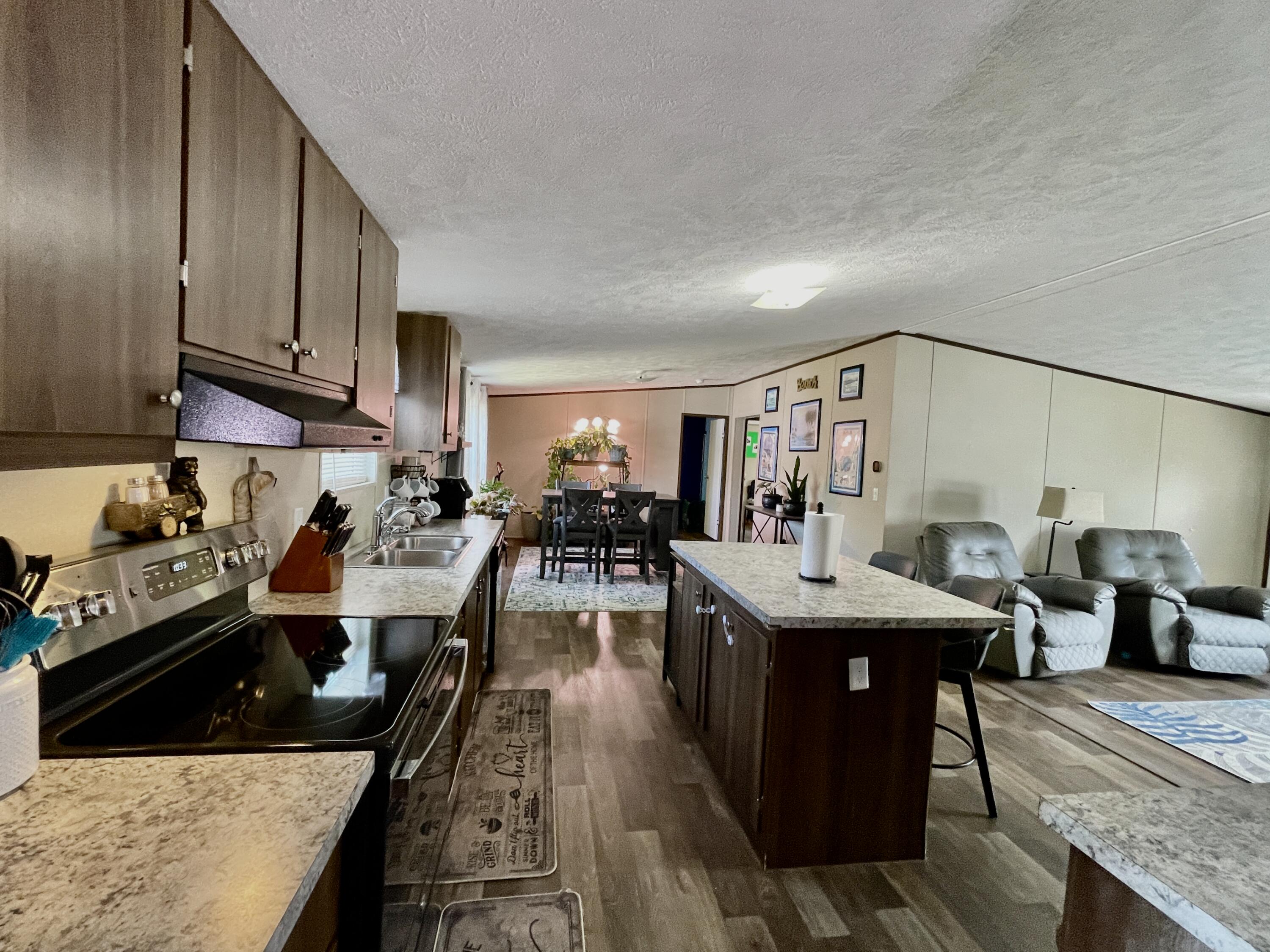 GOLDEN ACRES ESTATES - Residential