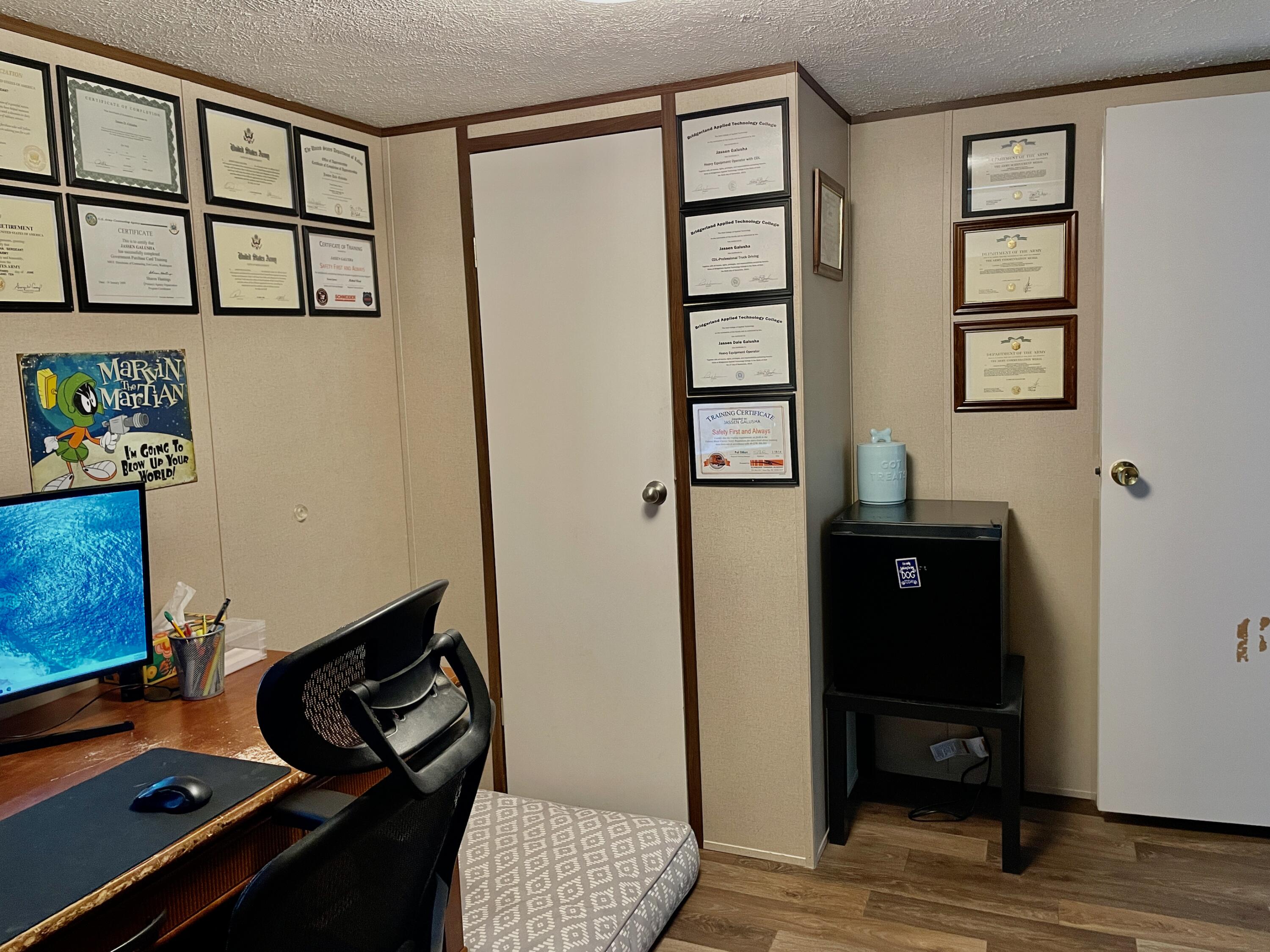 GOLDEN ACRES ESTATES - Residential