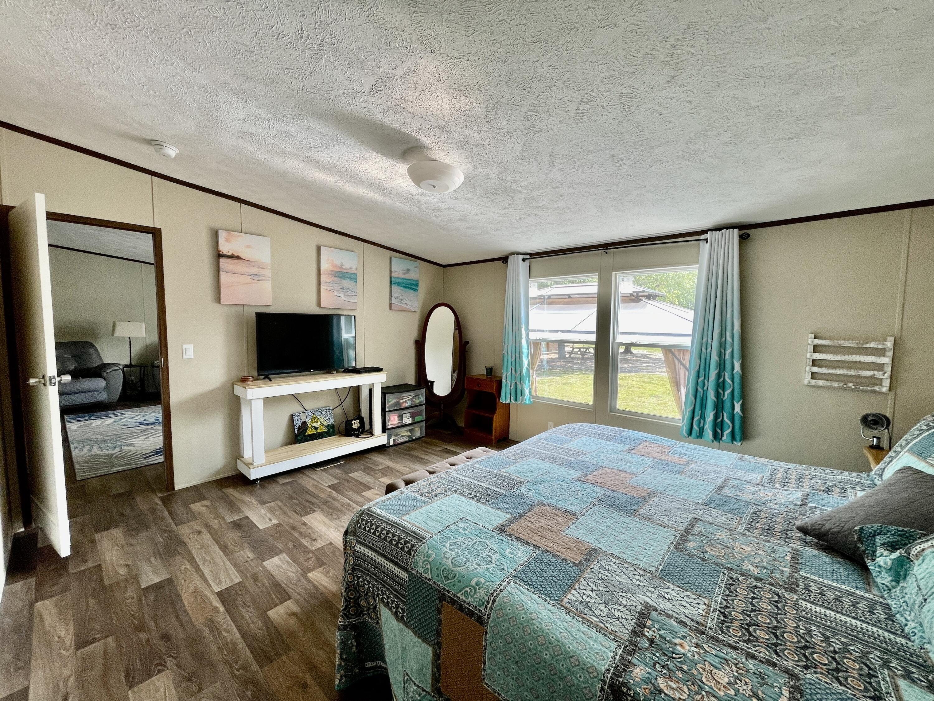 GOLDEN ACRES ESTATES - Residential