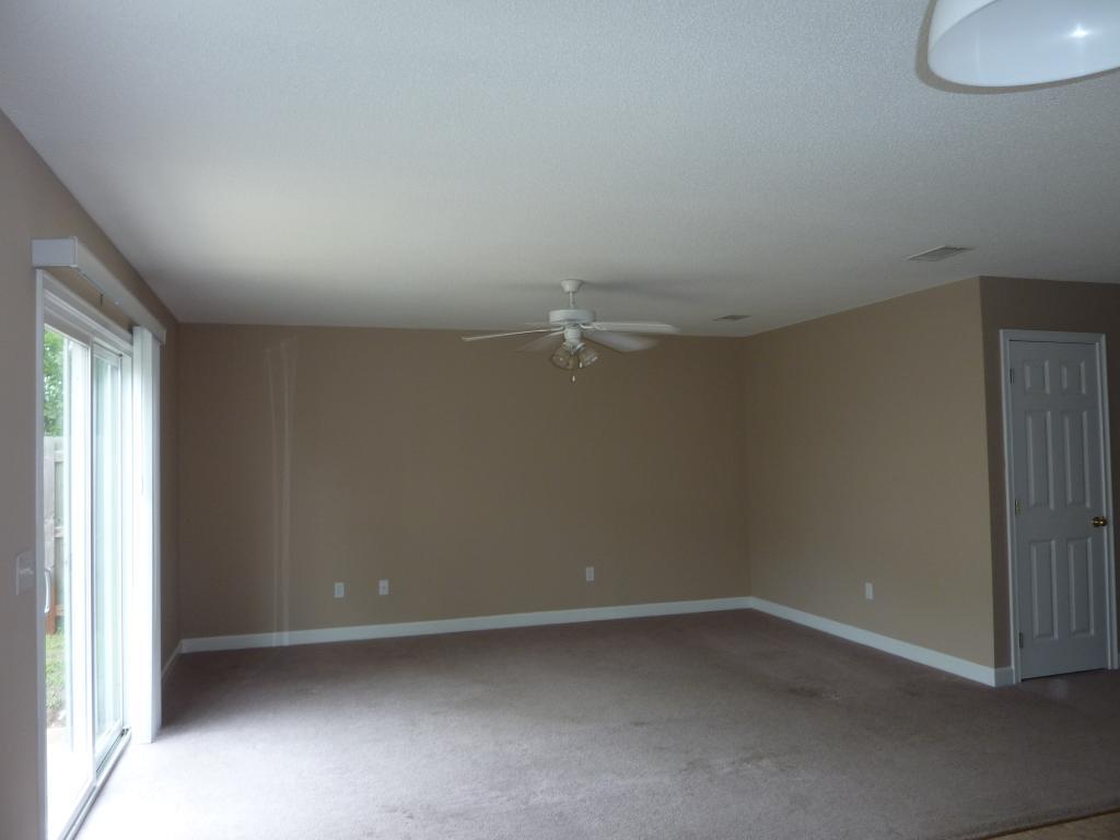 SUMMERWOOD - Residential Lease