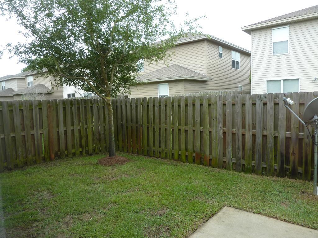 SUMMERWOOD - Residential Lease