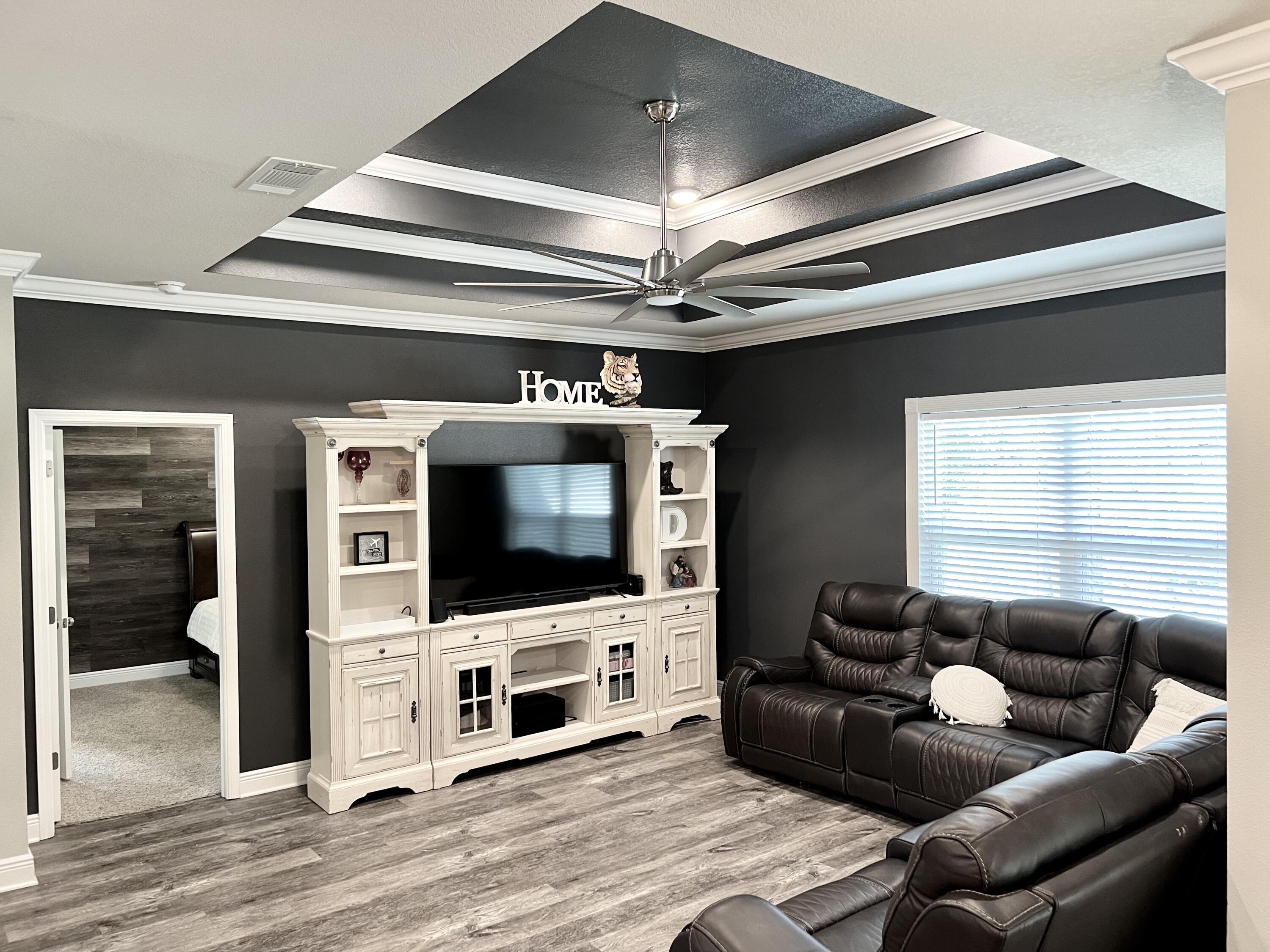 STONEGATE - Residential