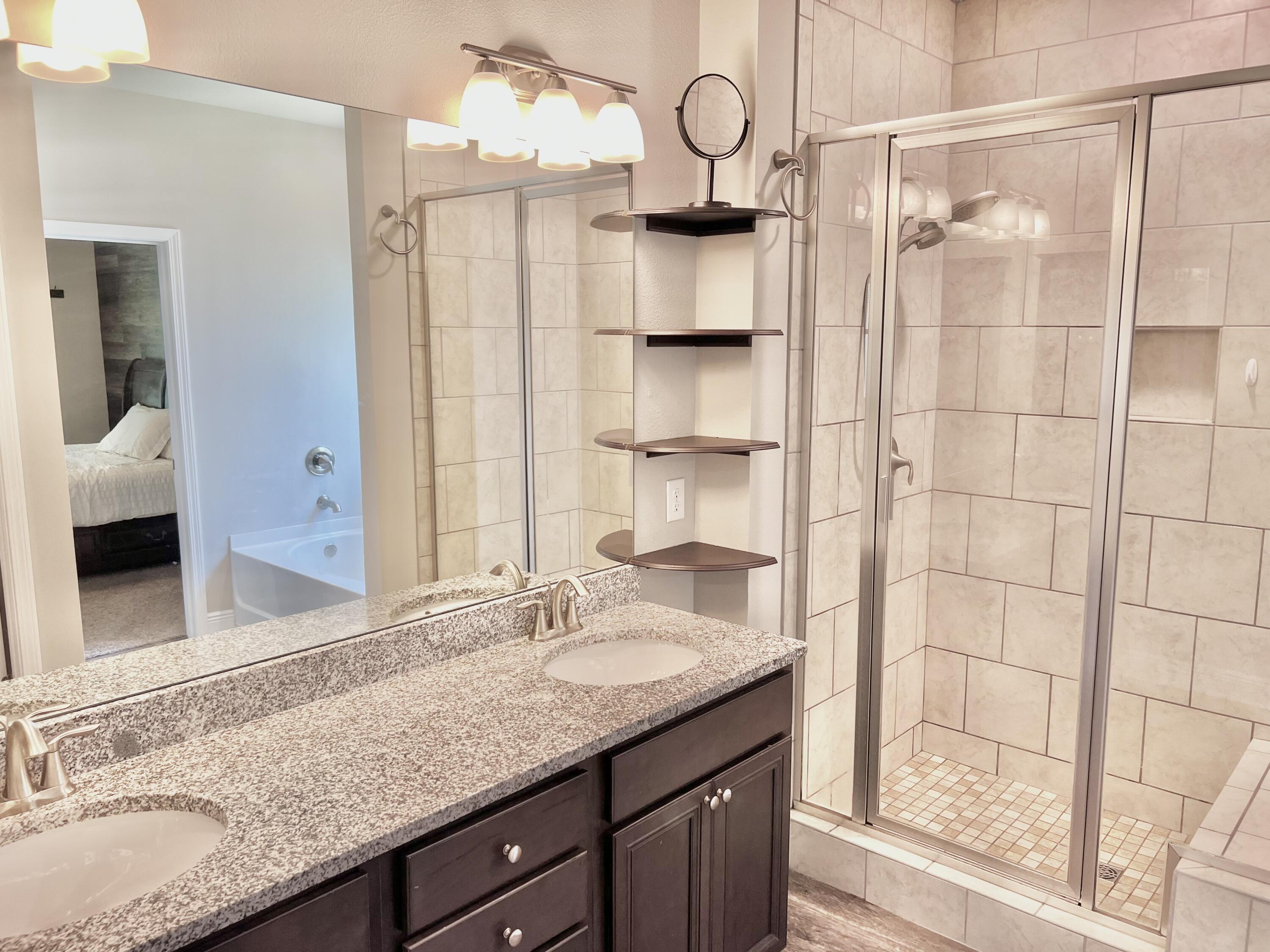 STONEGATE - Residential