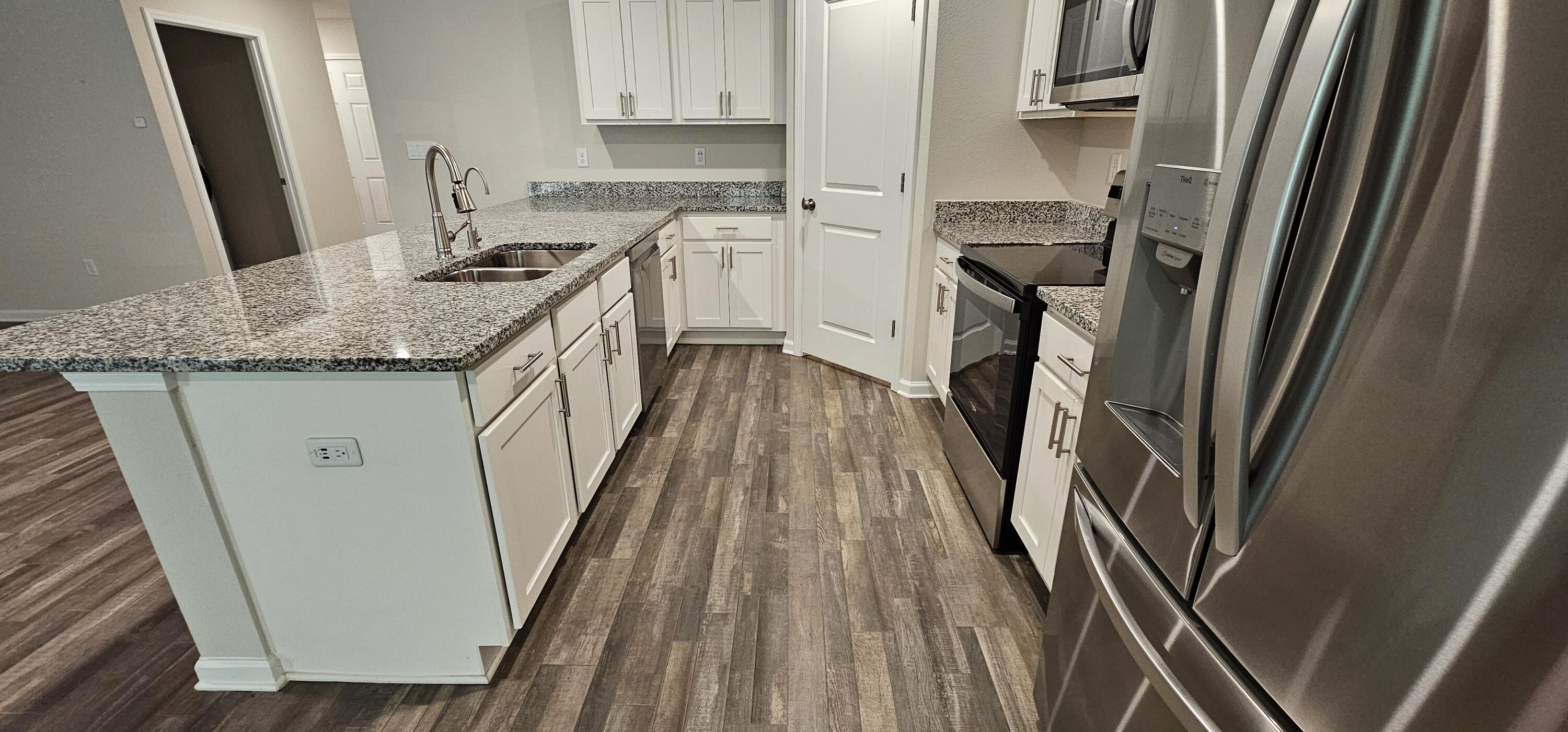 RIVERWALK PH I - Residential