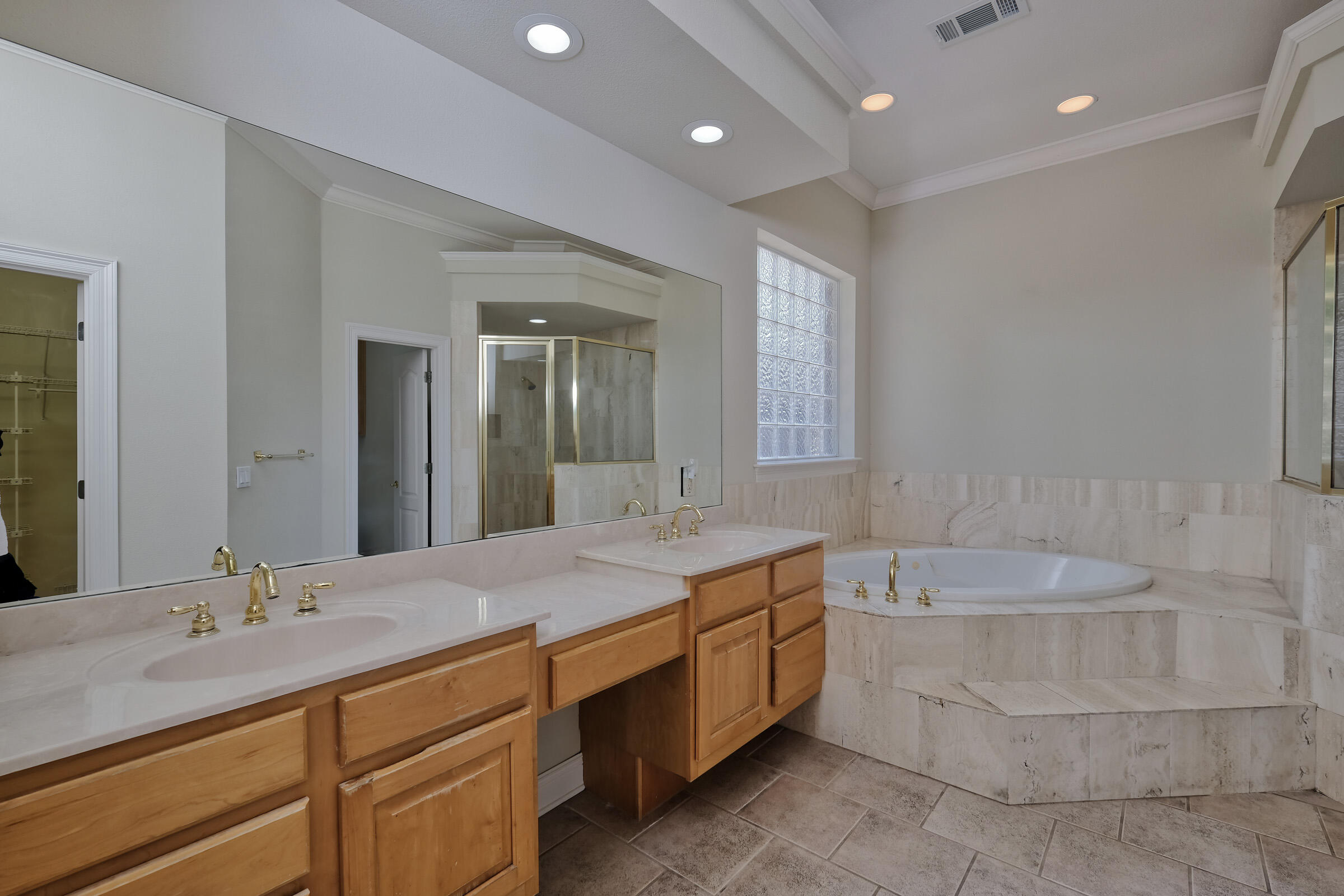 CORDOVA PLACE - Residential