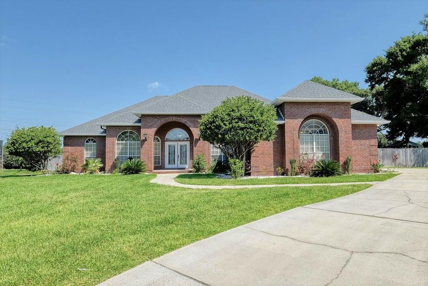 This is a beautiful contemporary style 3-bedroom 3-bath home located in exclusive Cordova Place. This one owner home features 12' high ceilings with crown molding throughout, split floor plan, separate study, large Florida room, beautiful formal dining room ,large living room with gas fireplace and central kitchen with granite countertops and island. The master bedroom includes an ensuite bathroom with jacuzzi tub, large separate shower, dual vanities, and large 8 x 10 walk-in closet. The open floor plan allows for easy entertaining between the interior, enclosed patio, covered porch and the large backyard. The square footage from the tax roll does not include the 261 sqft enclosed climate-controlled back patio. The cost saving grandfathered well water pump feeds the sprinkler system.