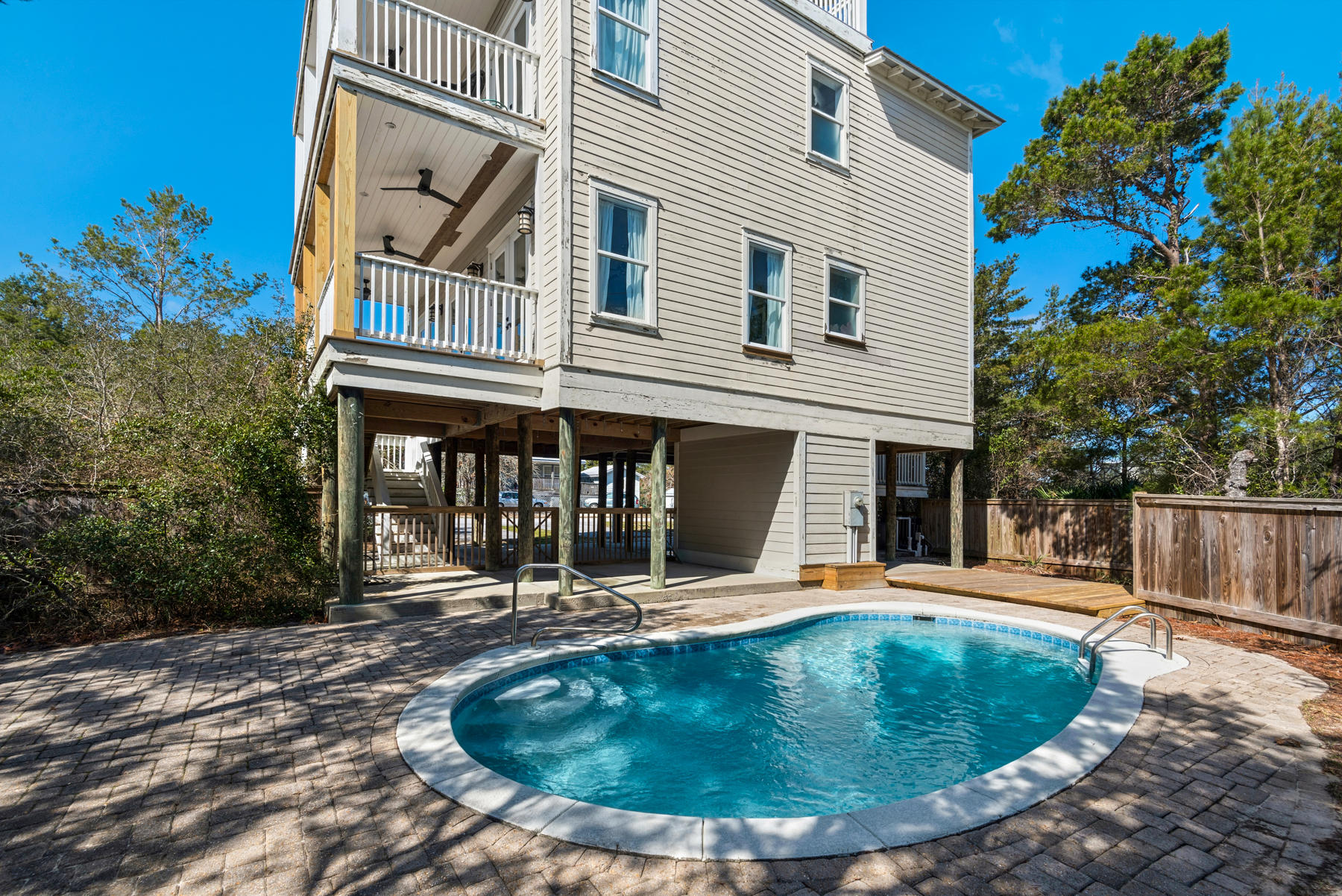 BEACH VIEW HEIGHTS UNREC - Residential