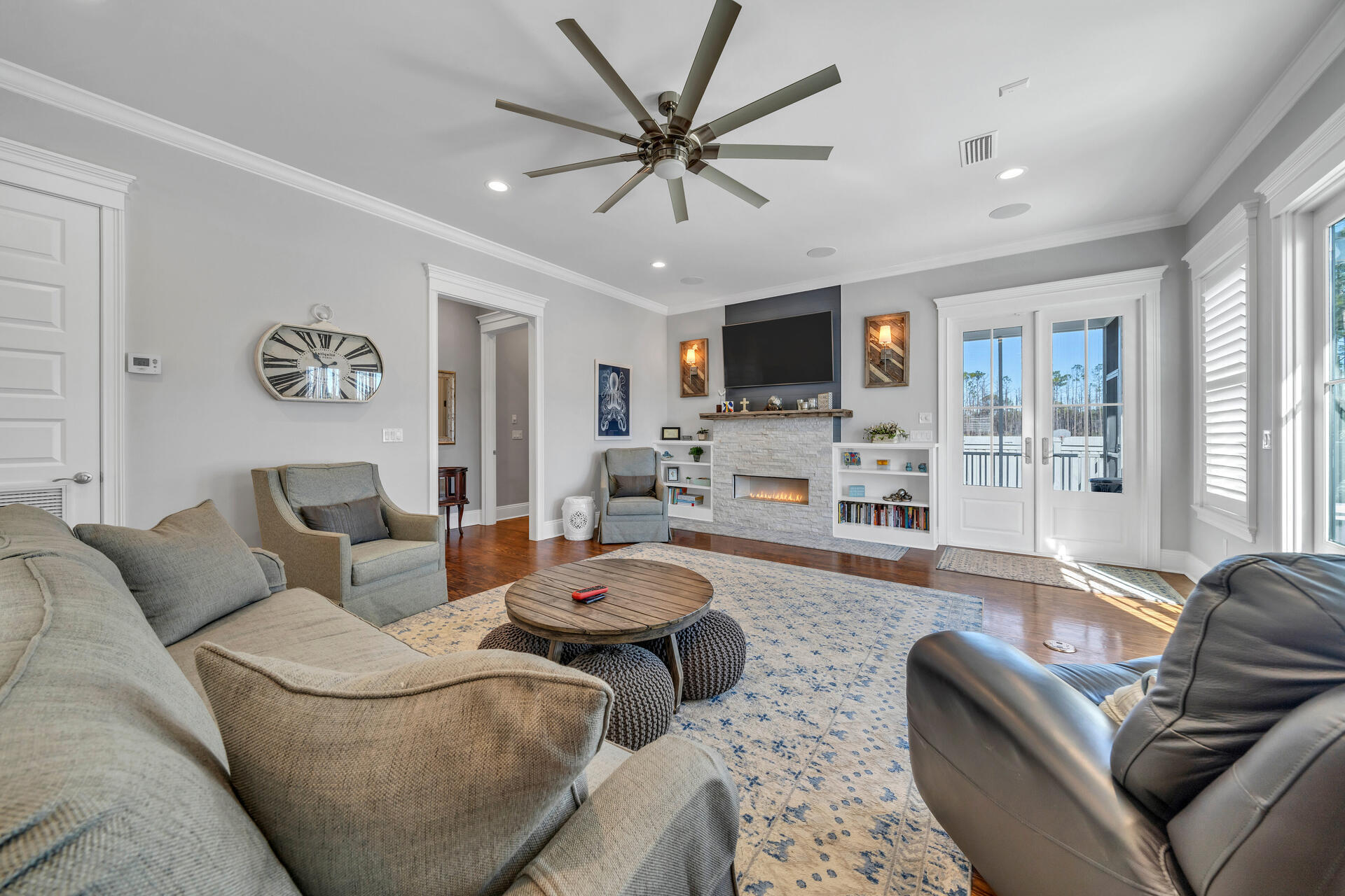 THOMPSON PLANTATION - Residential