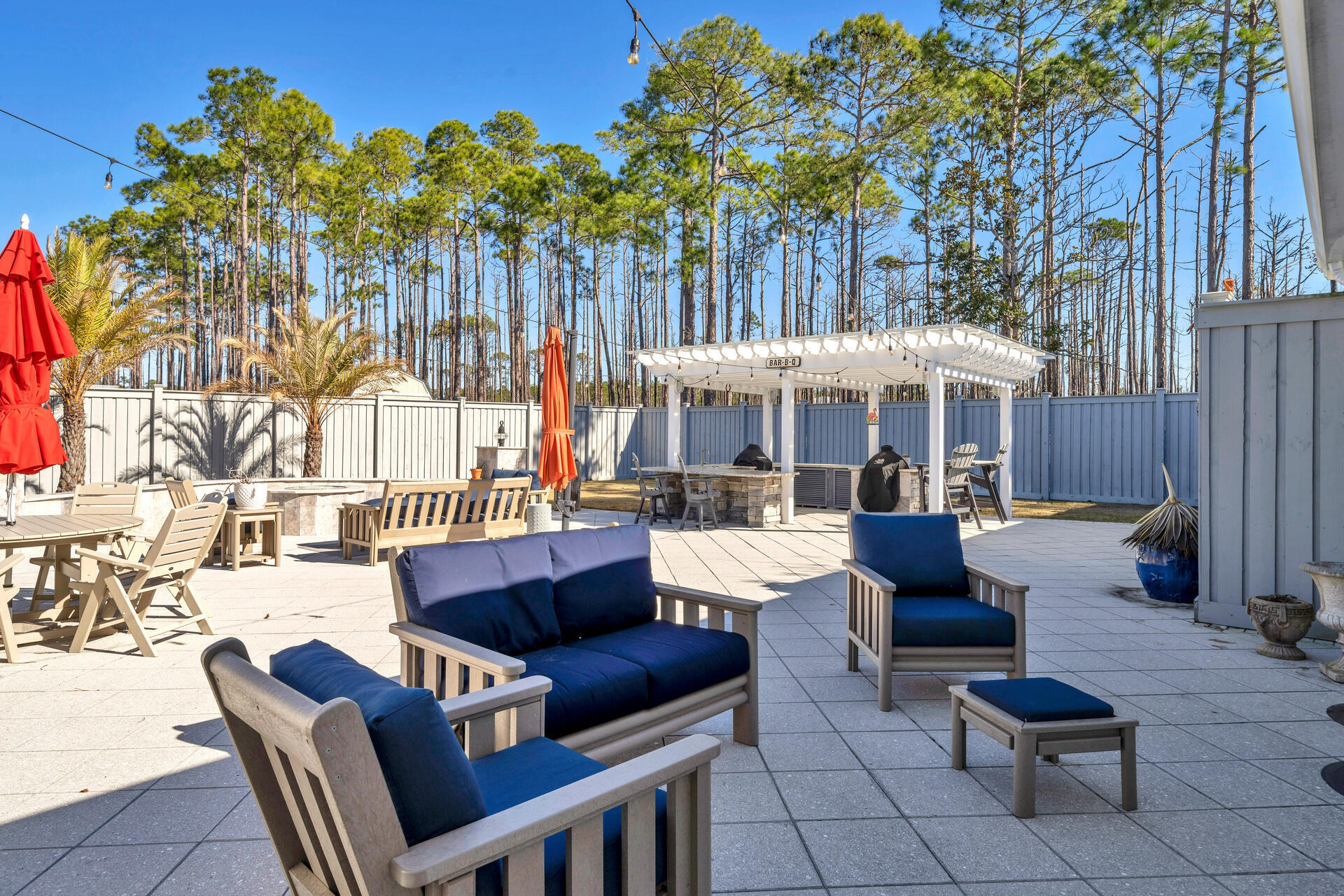 THOMPSON PLANTATION - Residential