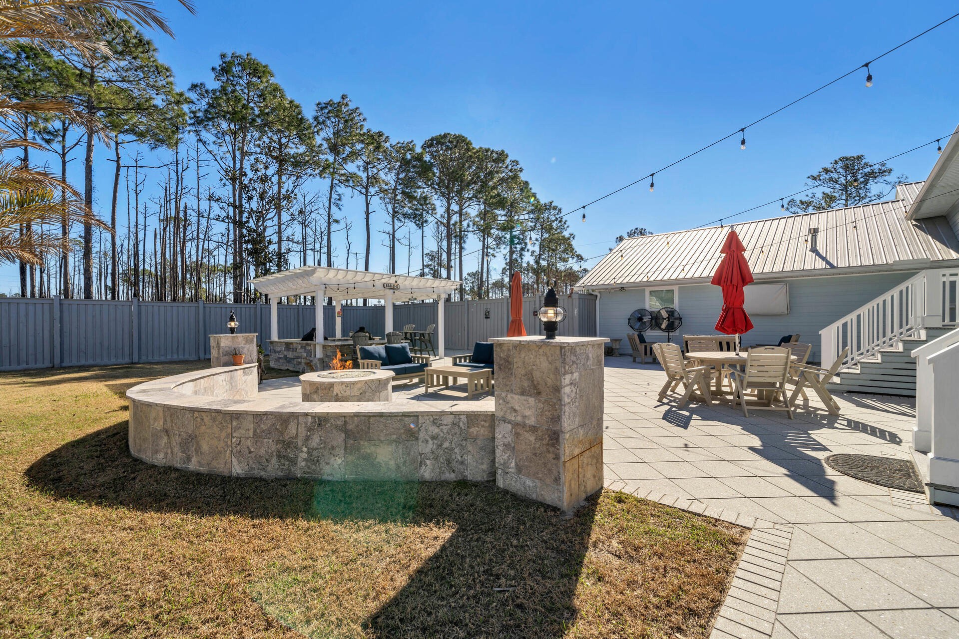THOMPSON PLANTATION - Residential