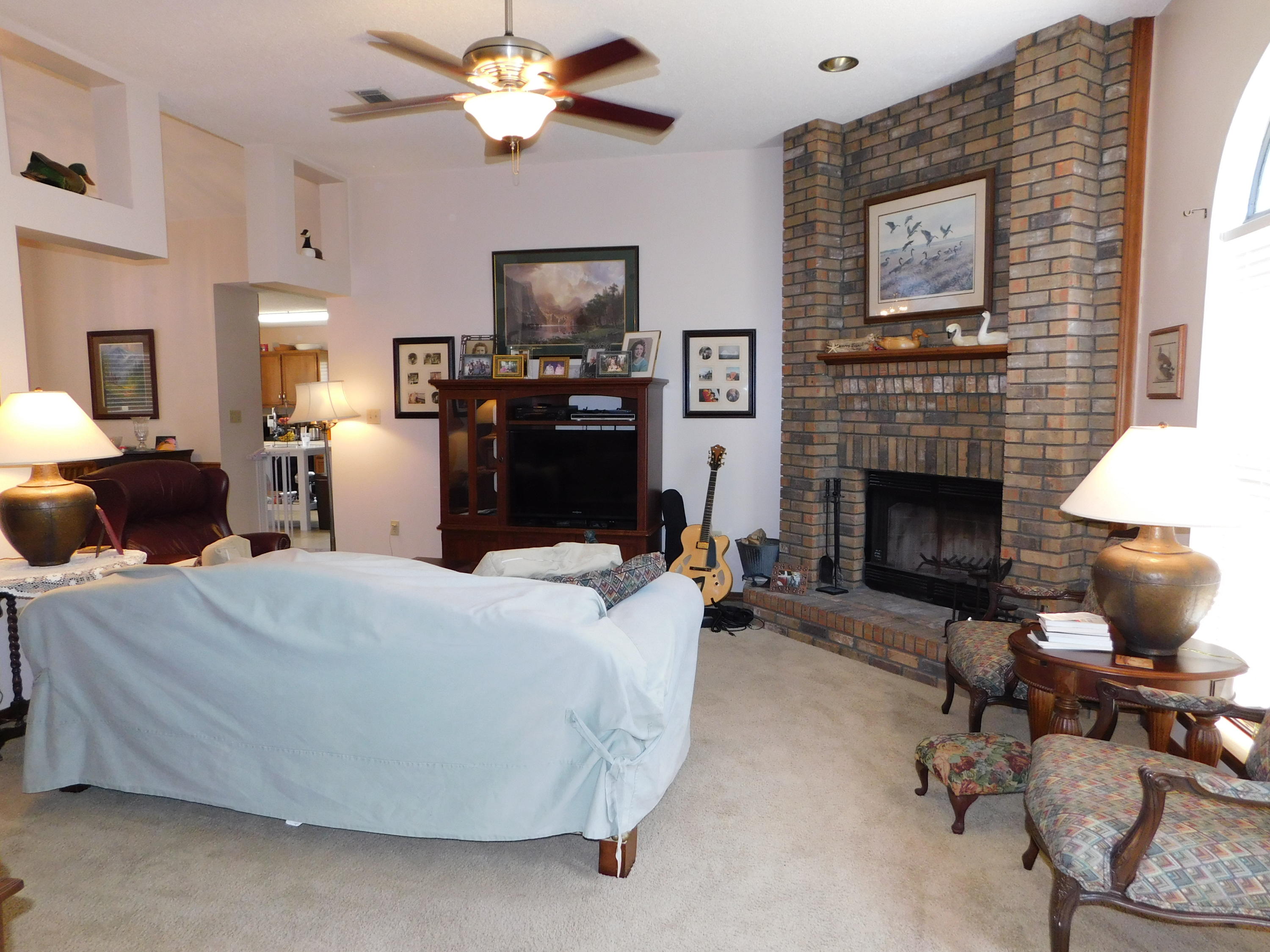 FOX DEN VILLAGES - Residential