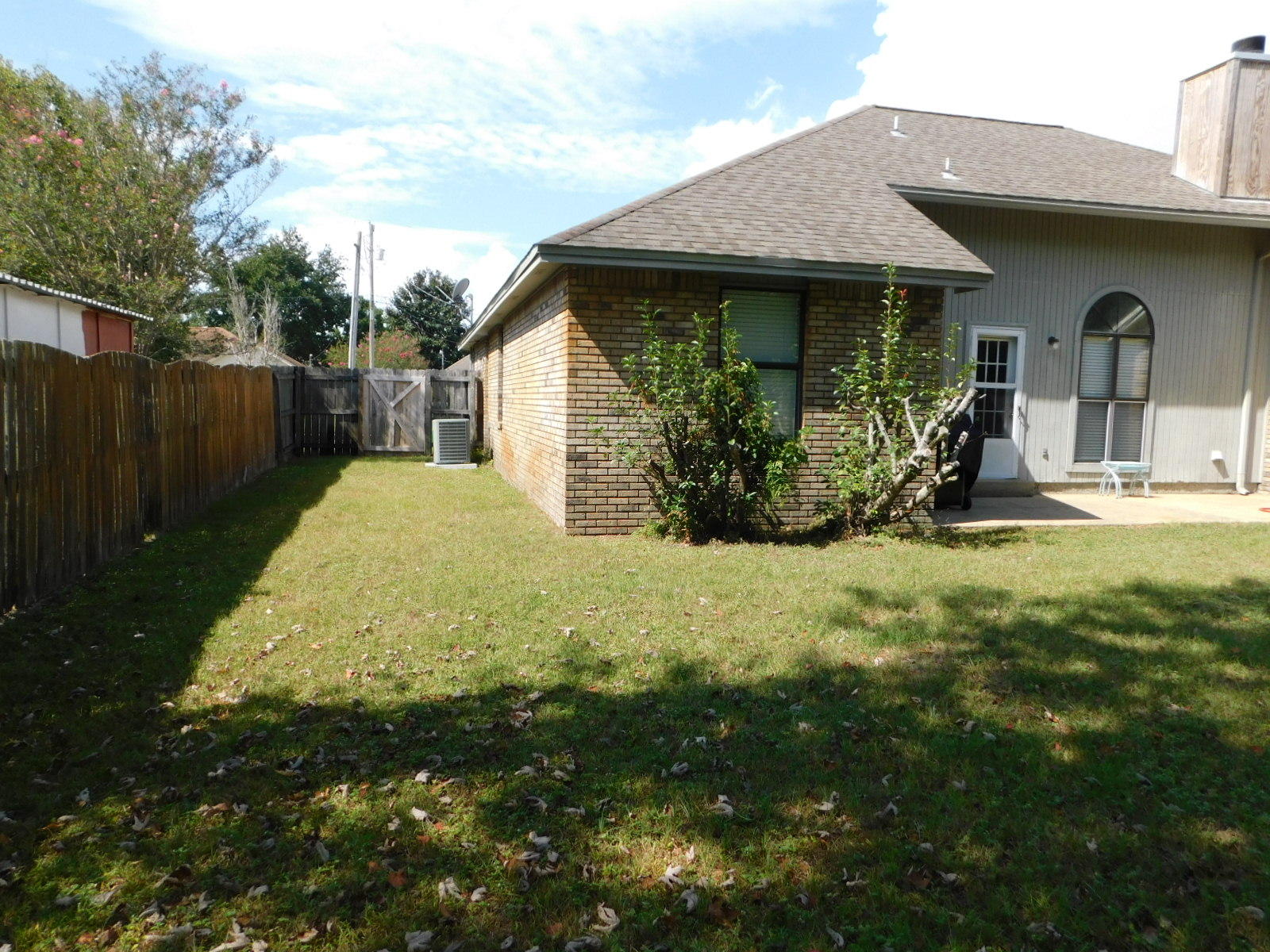 FOX DEN VILLAGES - Residential