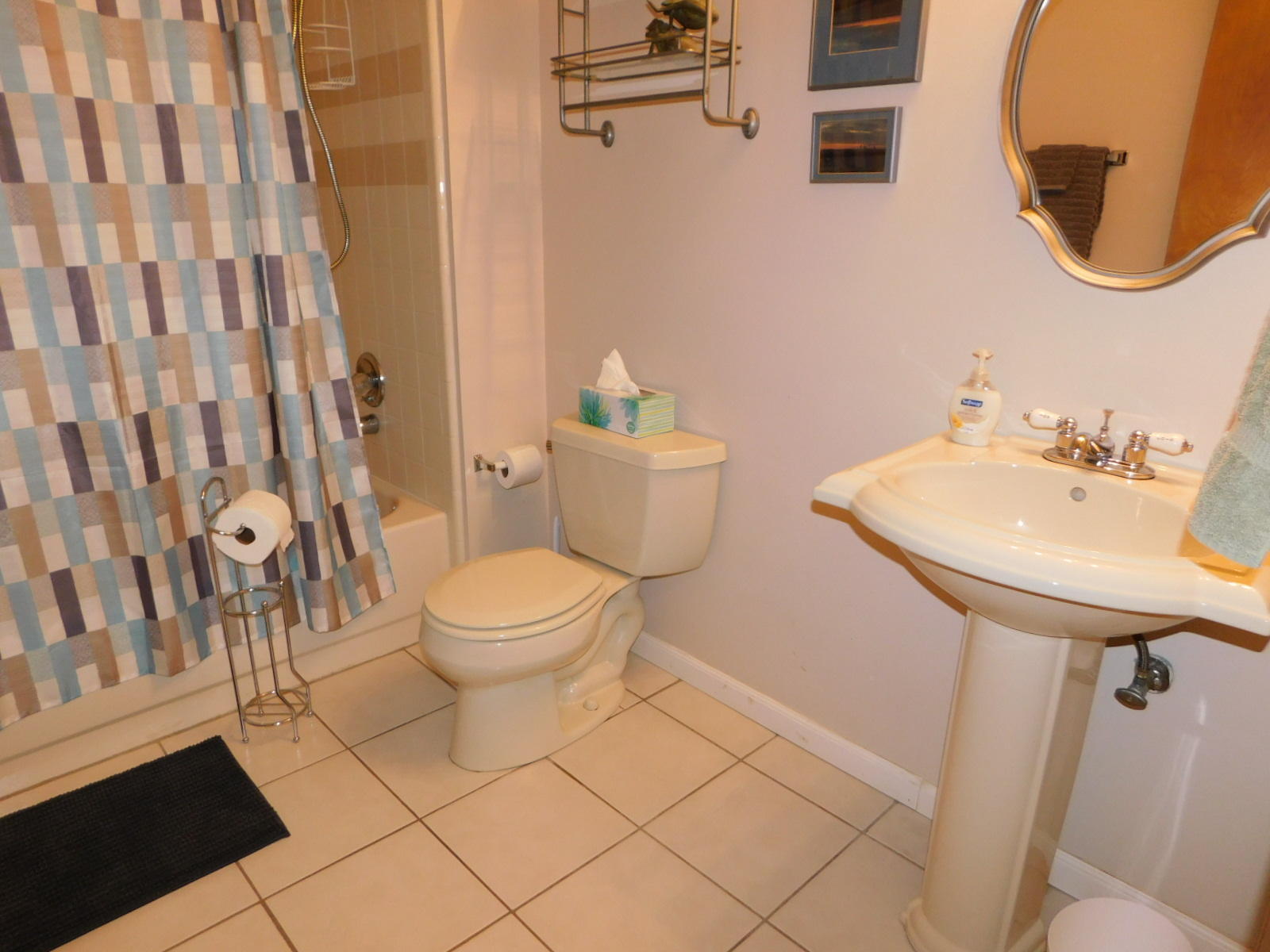 FOX DEN VILLAGES - Residential