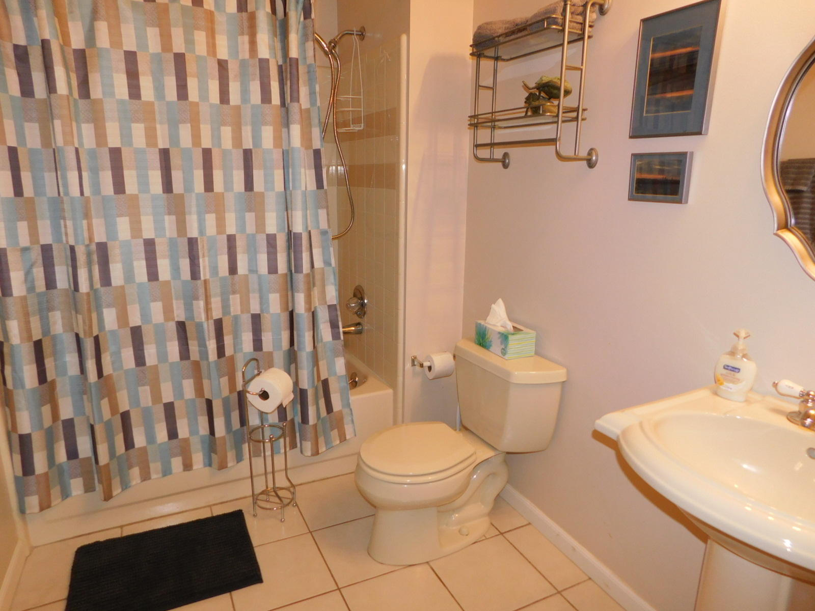 FOX DEN VILLAGES - Residential