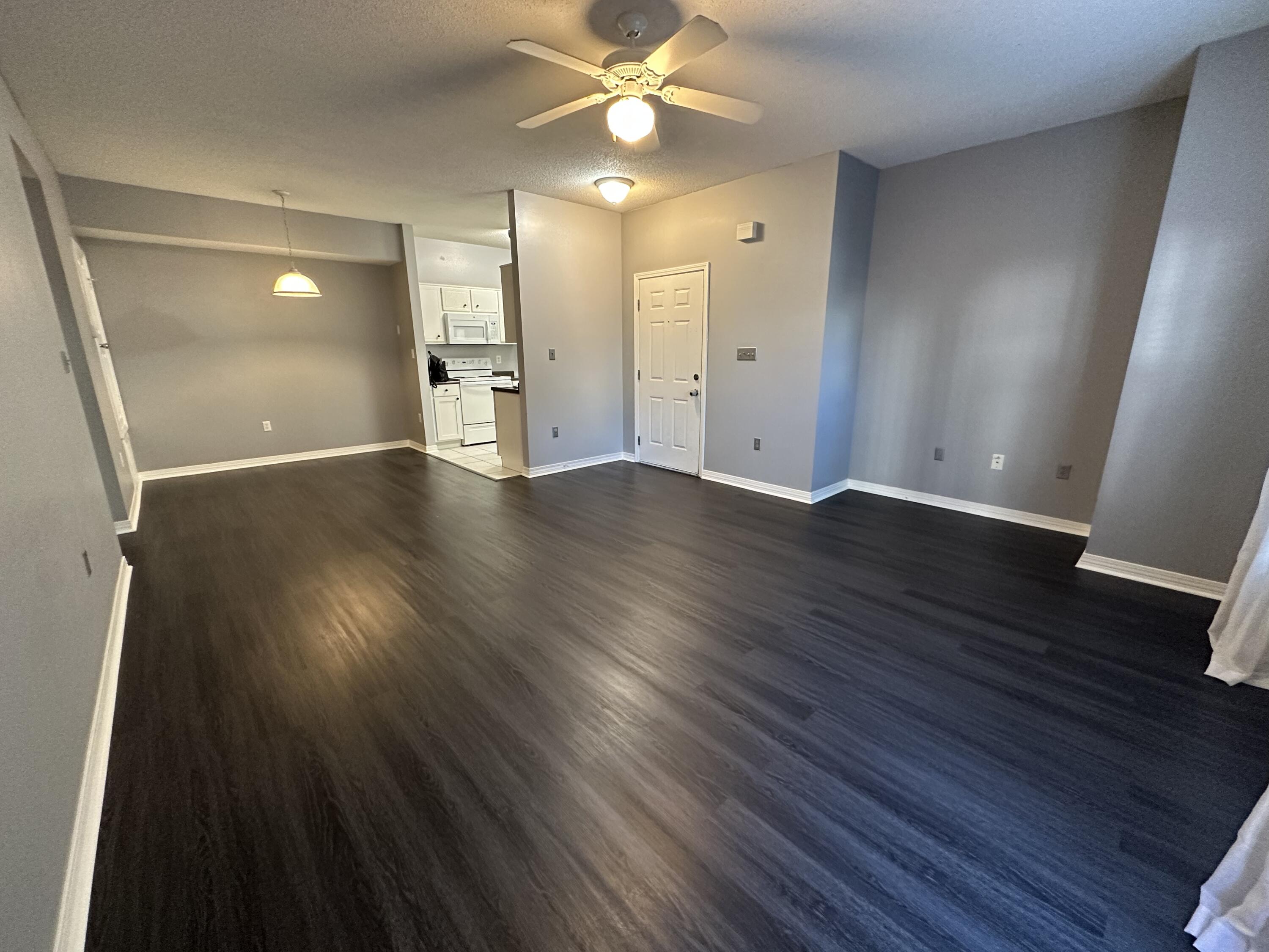 THE OAKS AT NICEVILLE - Residential Lease