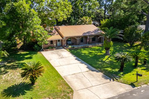 A home in Fort Walton Beach