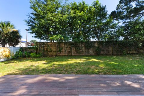 A home in Fort Walton Beach