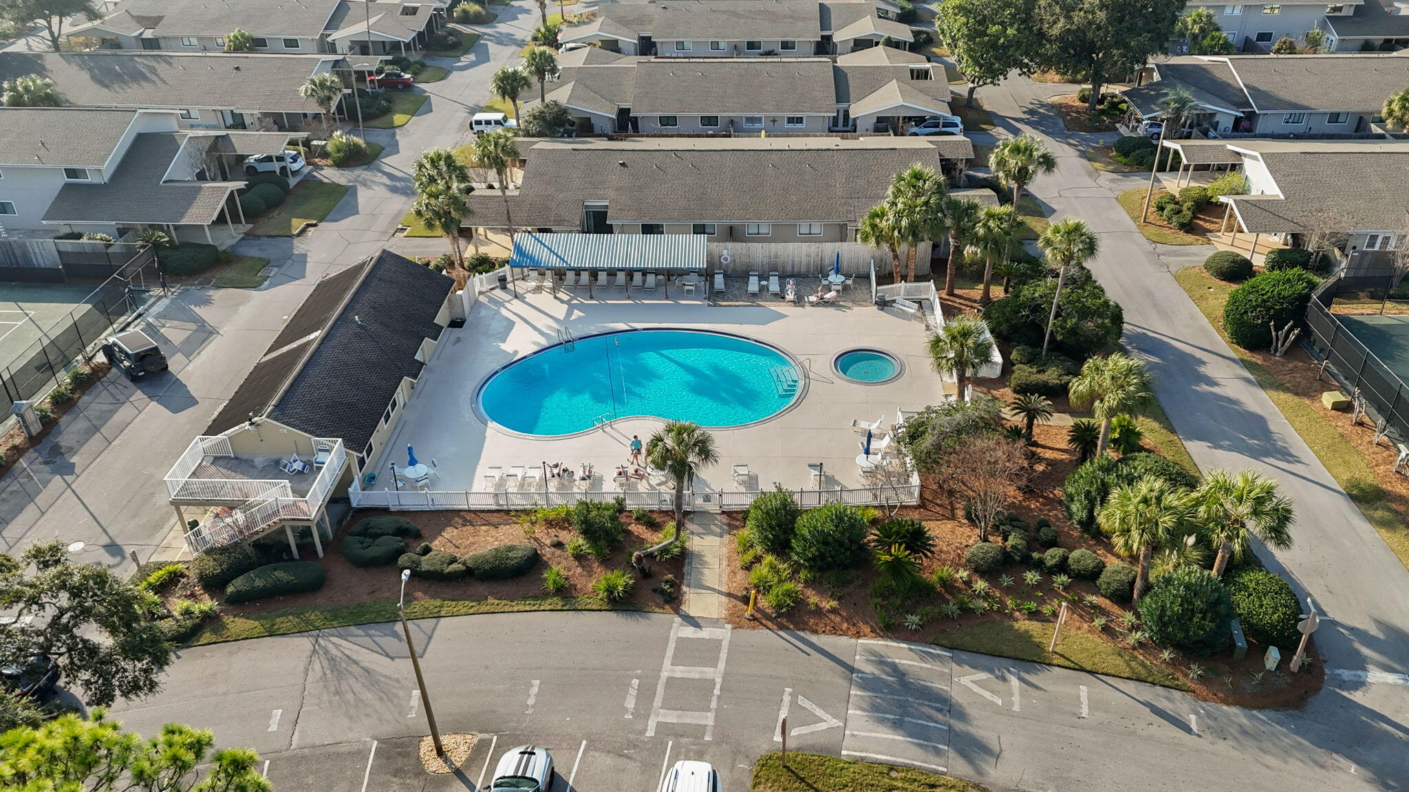 SEASCAPE CONDO GARDEN VILLA - Residential