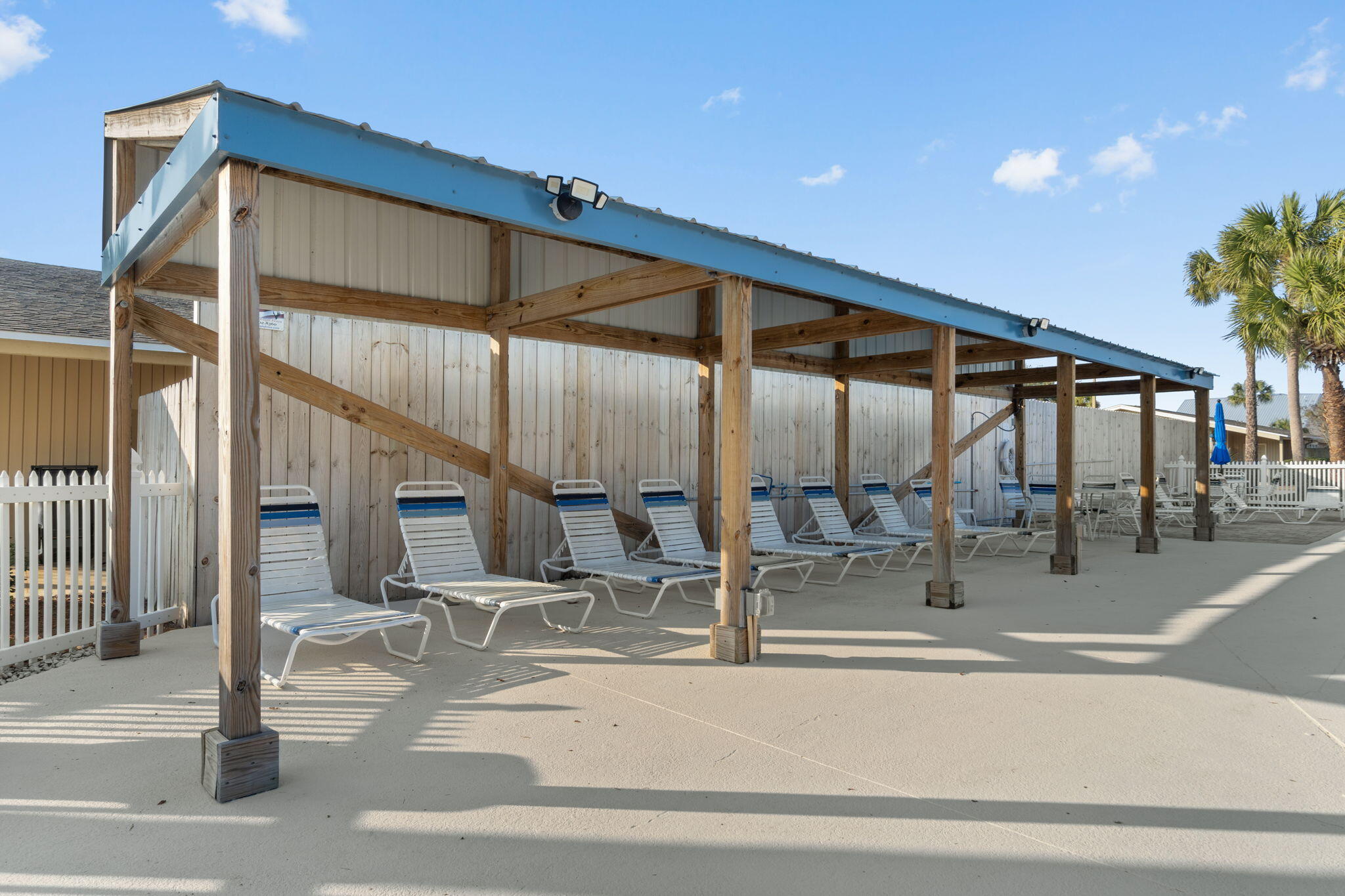 SEASCAPE CONDO GARDEN VILLA - Residential