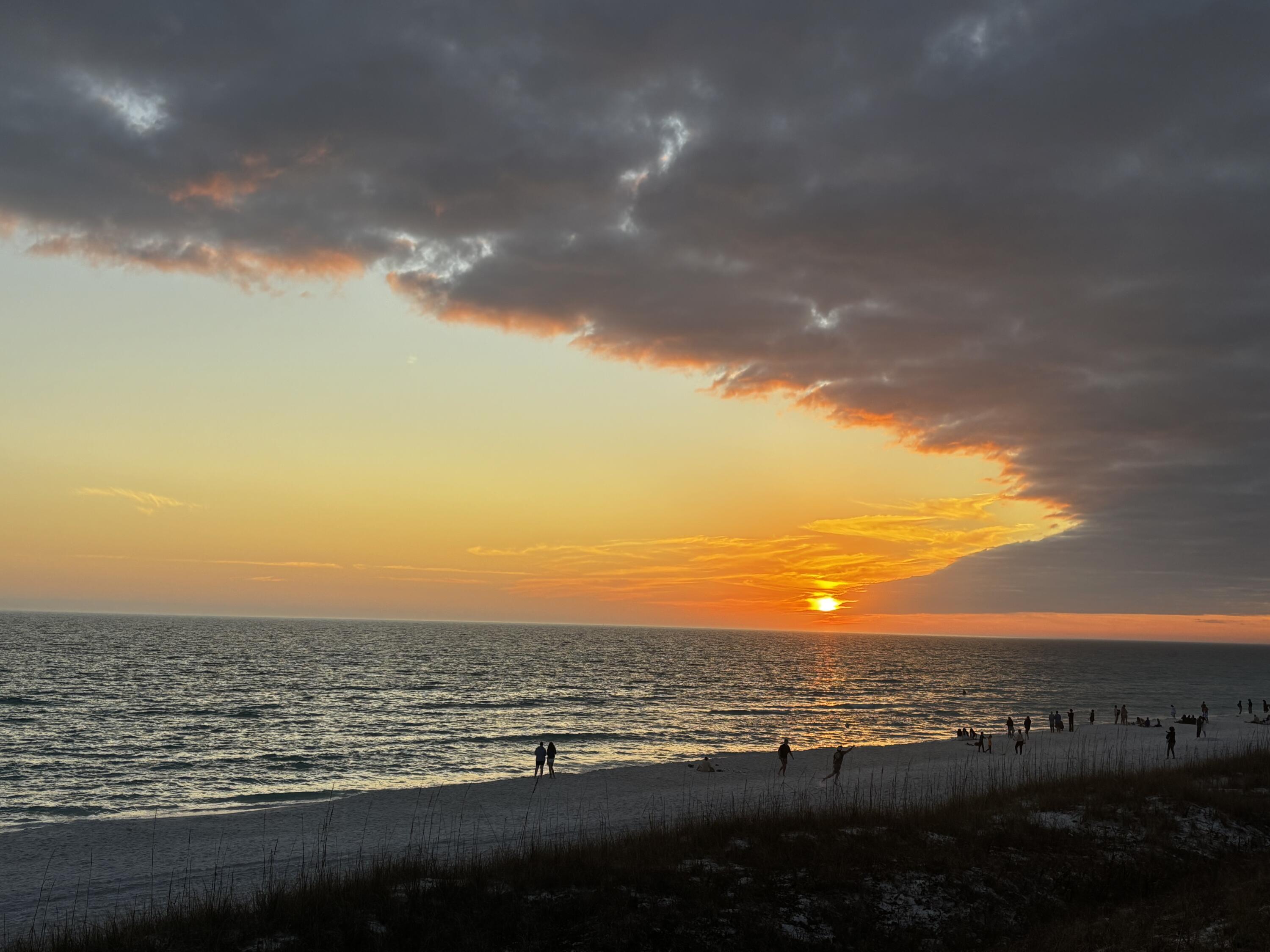 SEASCAPE CONDO GARDEN VILLA - Residential