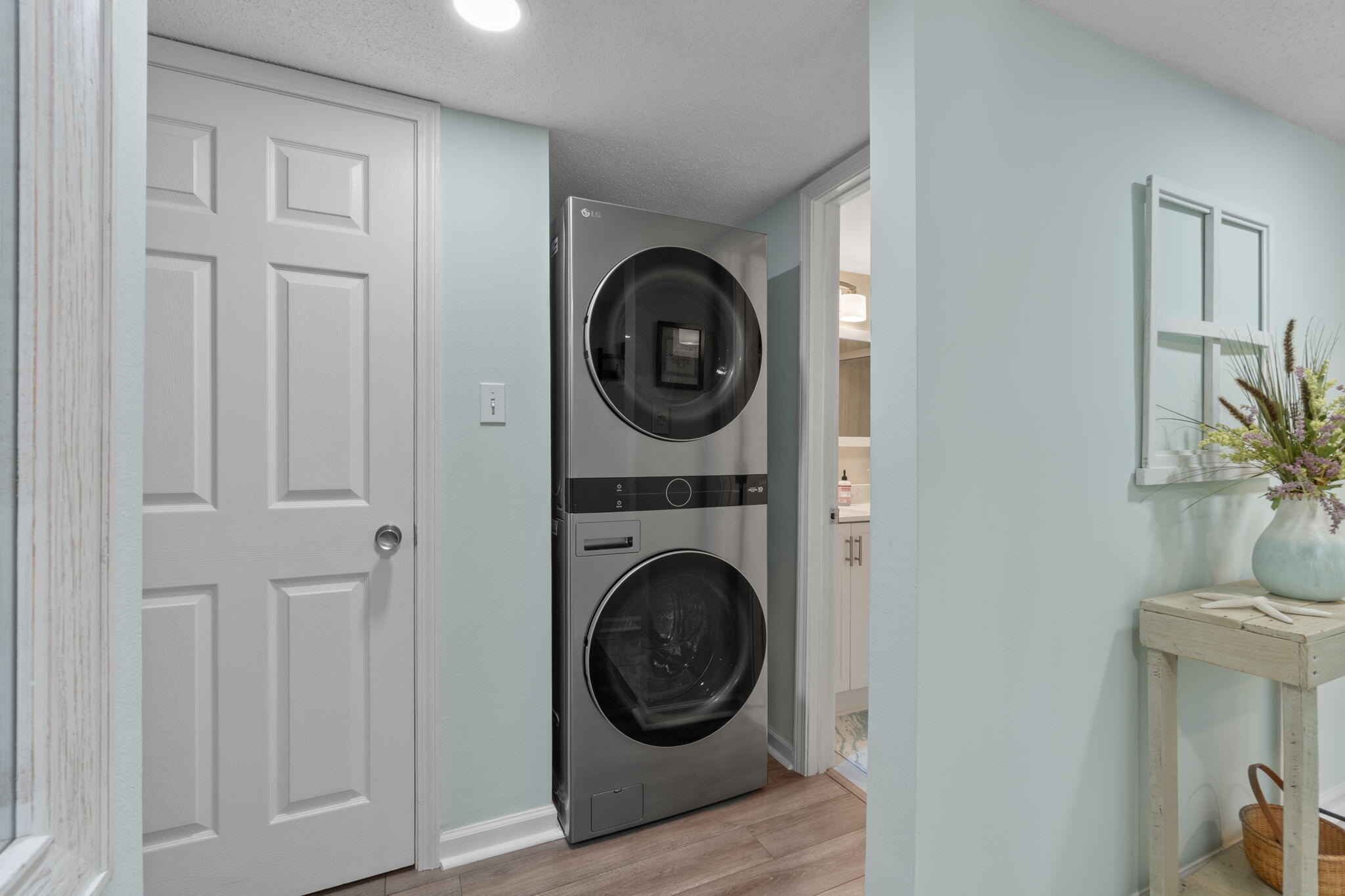 SEASCAPE CONDO GARDEN VILLA - Residential