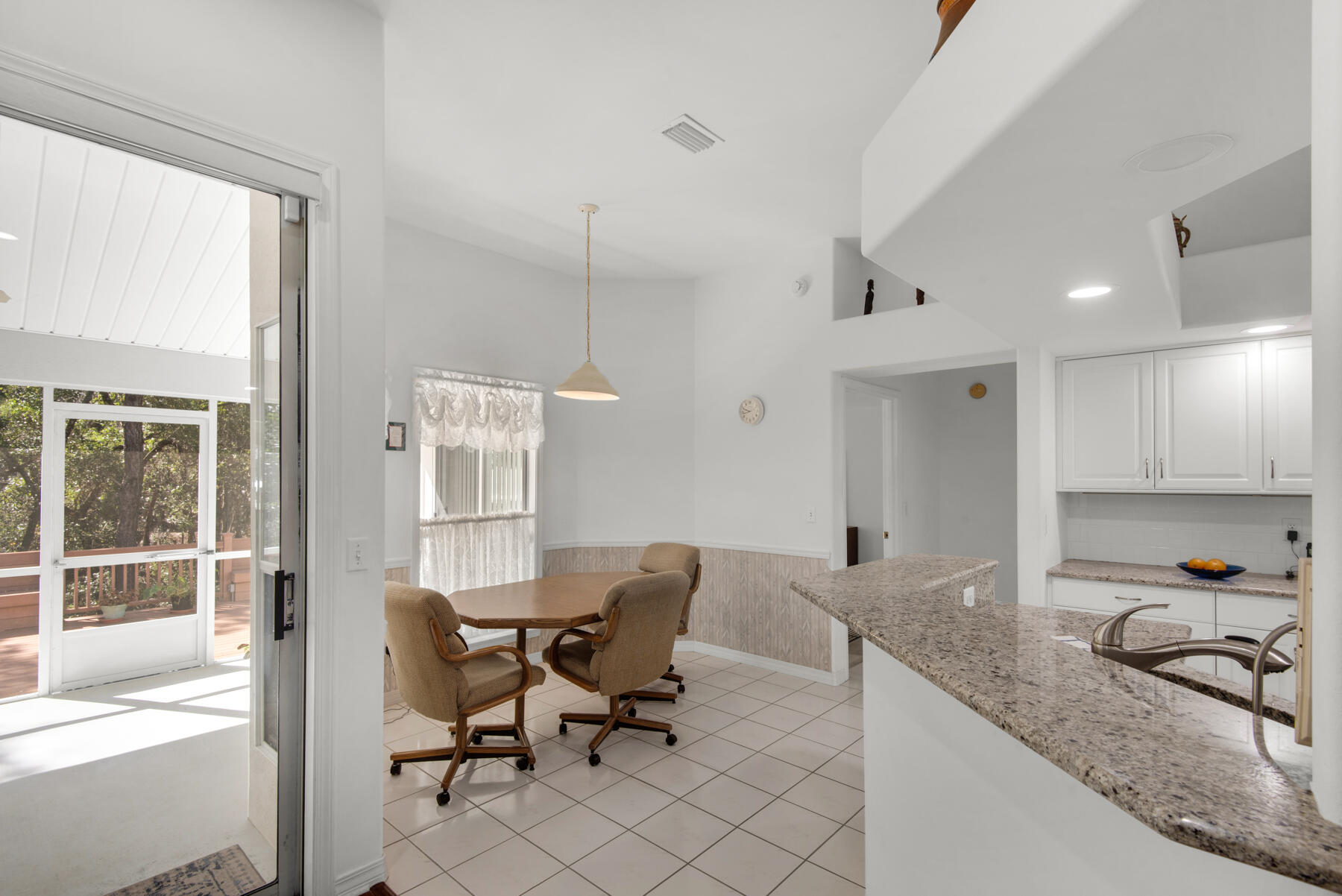 ROCKY BAYOU COUNTRY CLUB ESTATES 8 - Residential