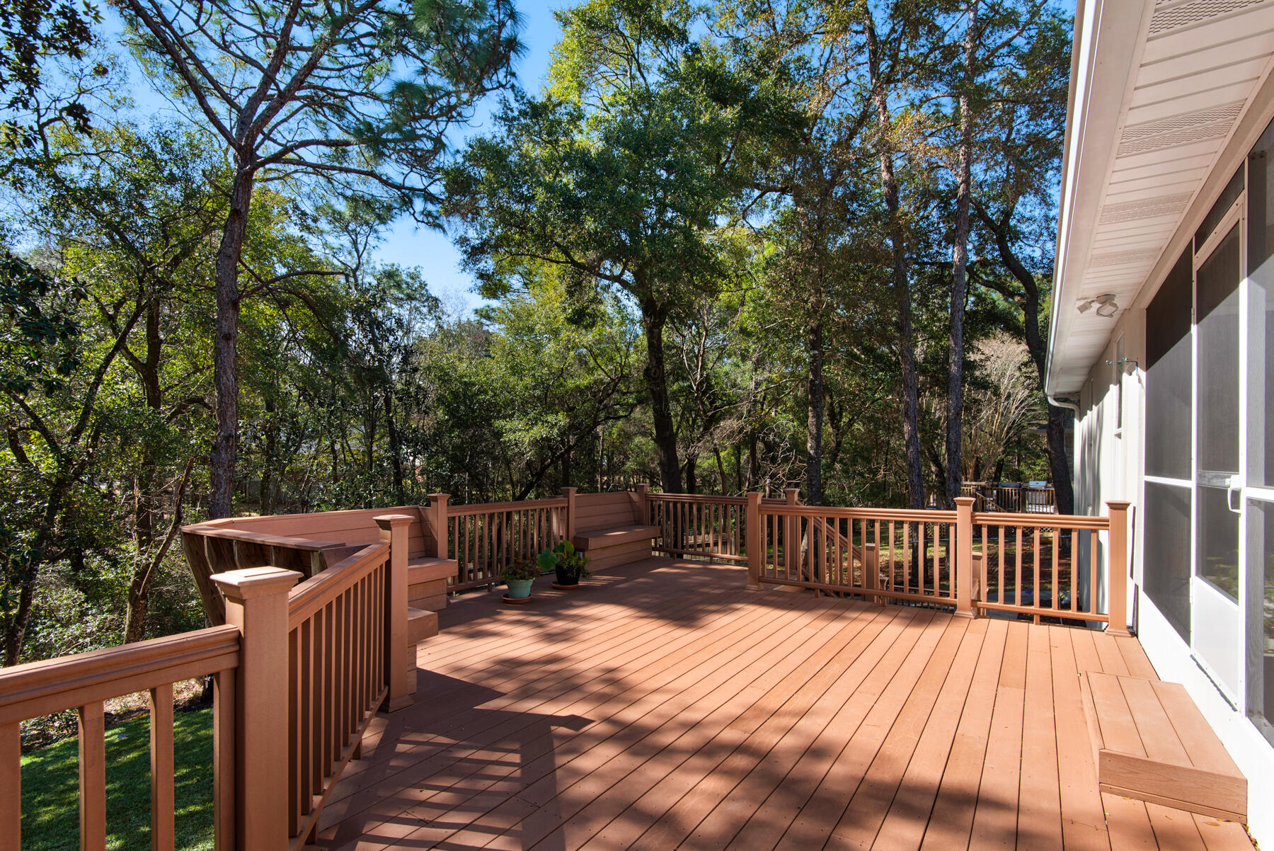 ROCKY BAYOU COUNTRY CLUB ESTATES 8 - Residential