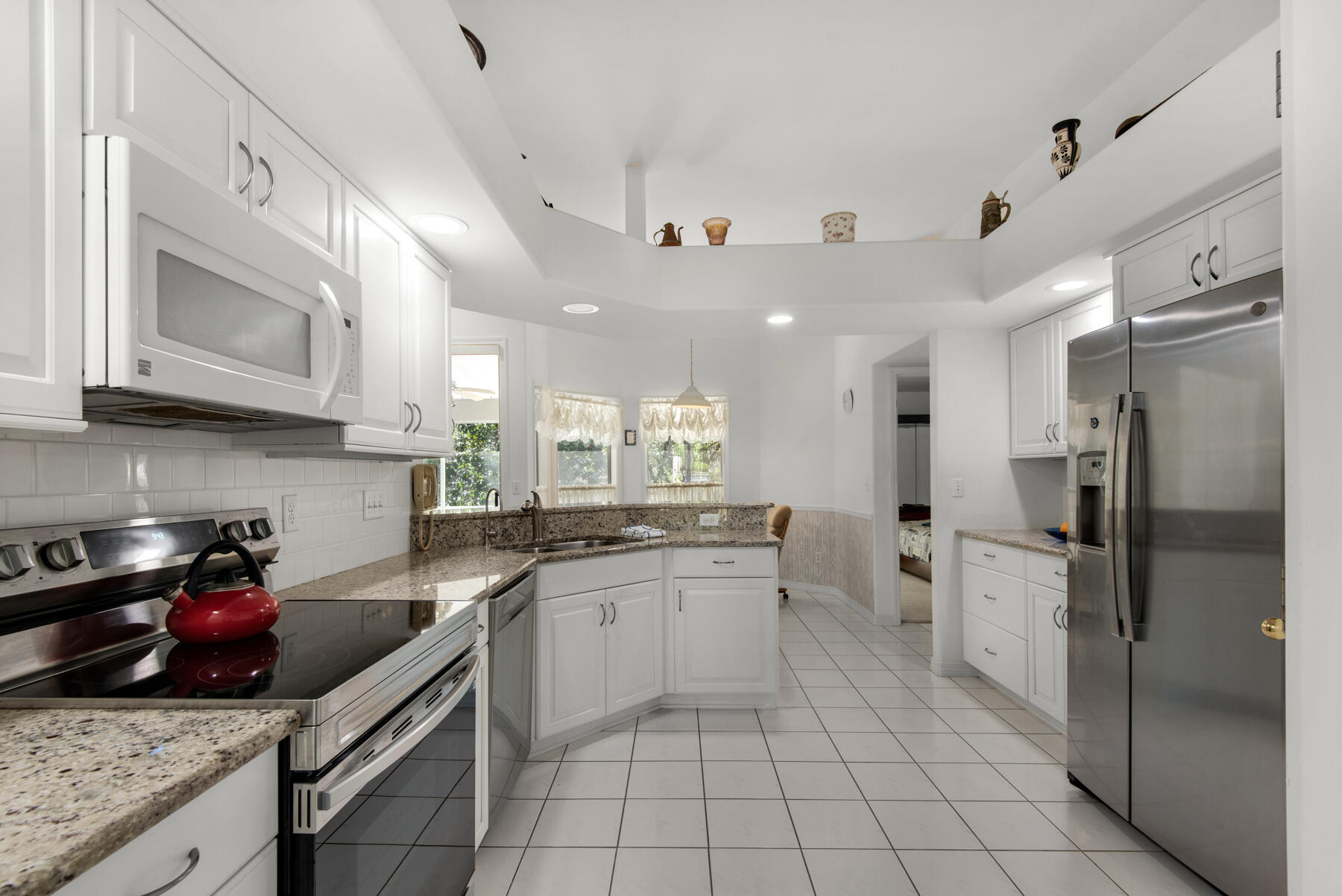 ROCKY BAYOU COUNTRY CLUB ESTATES 8 - Residential