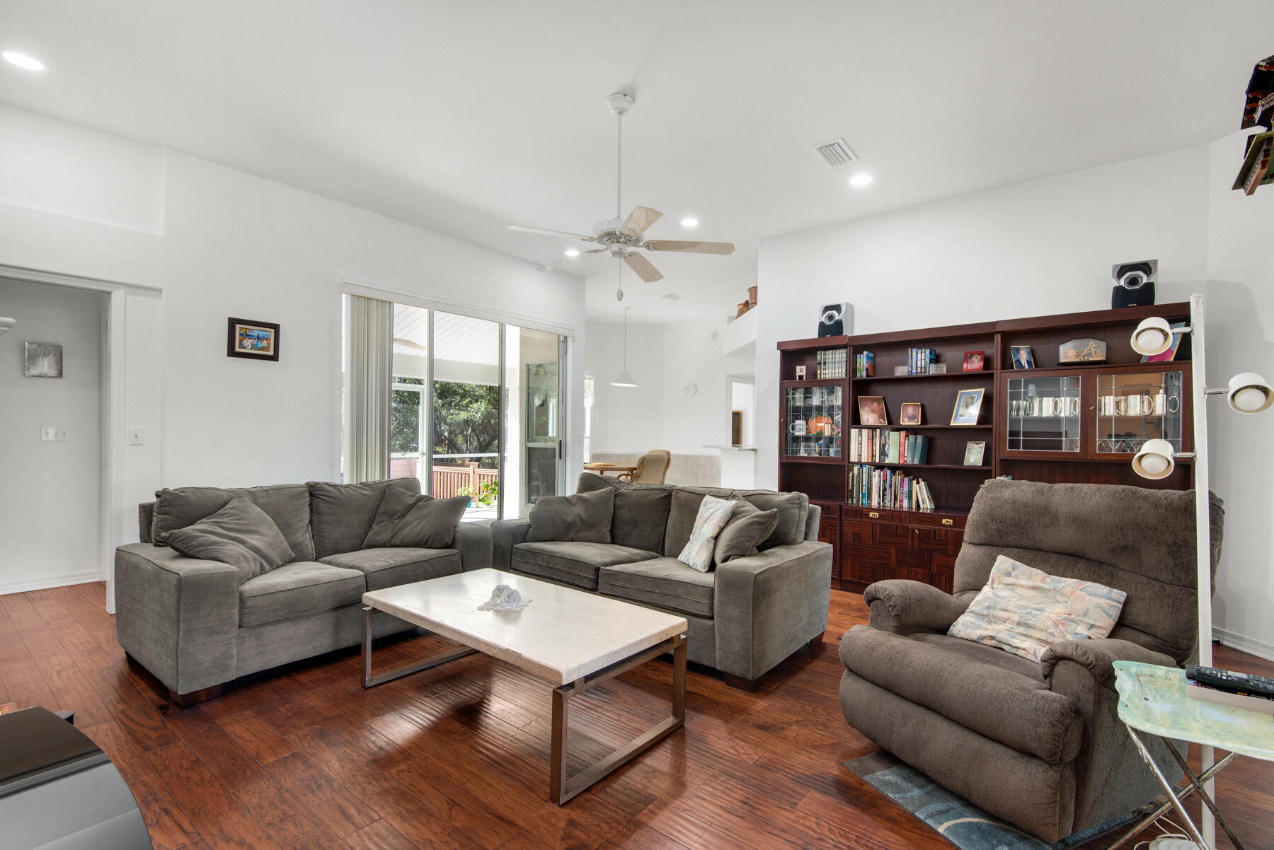ROCKY BAYOU COUNTRY CLUB ESTATES 8 - Residential