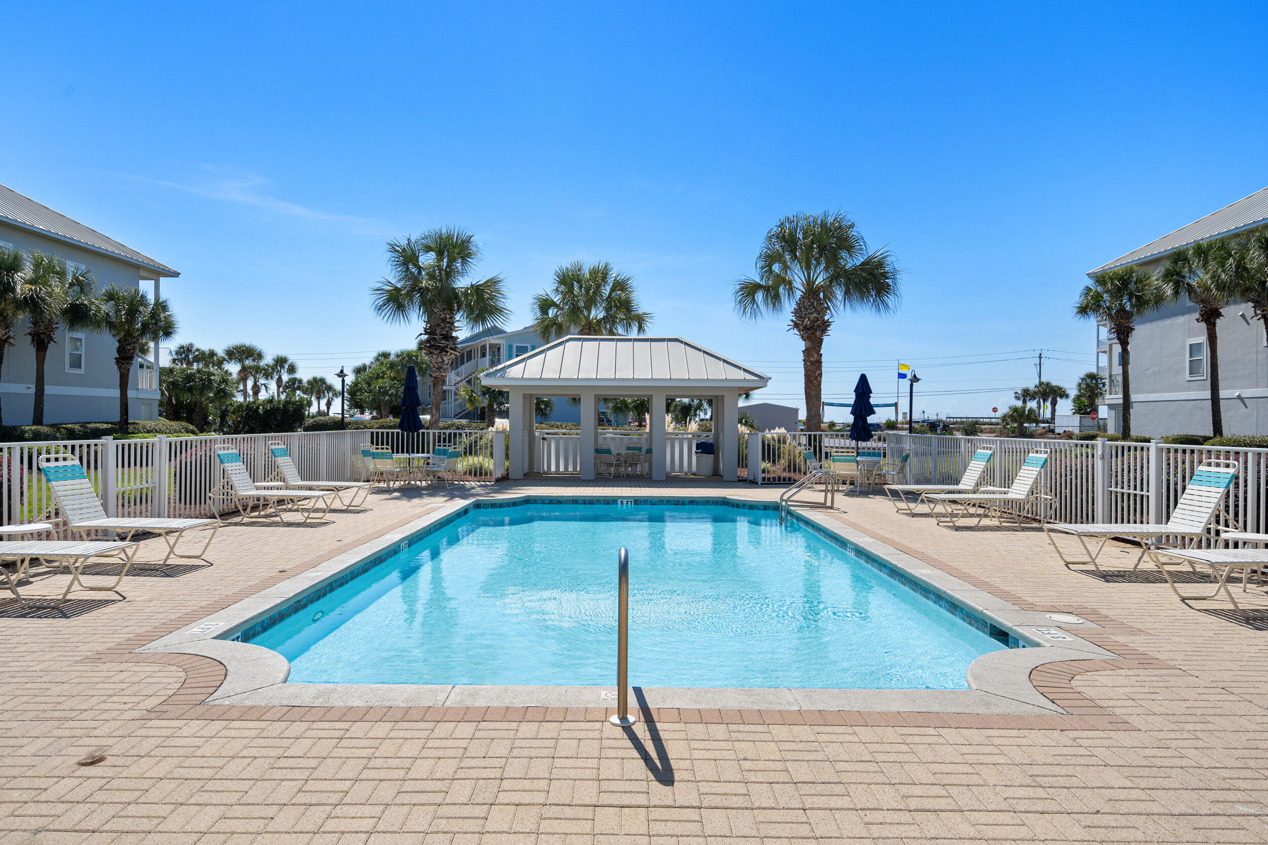 PAVILION PALMS - Residential