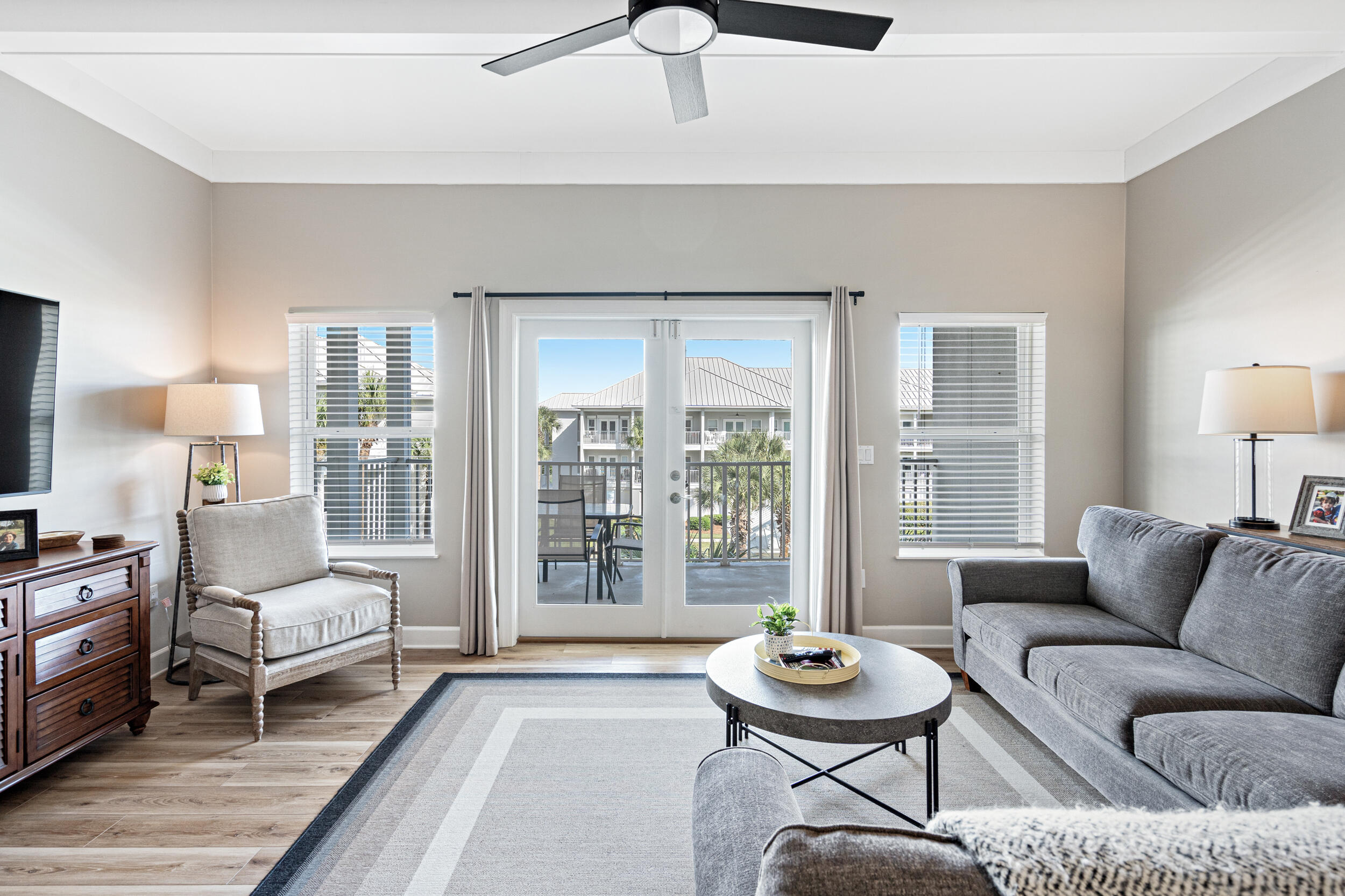 PAVILION PALMS - Residential