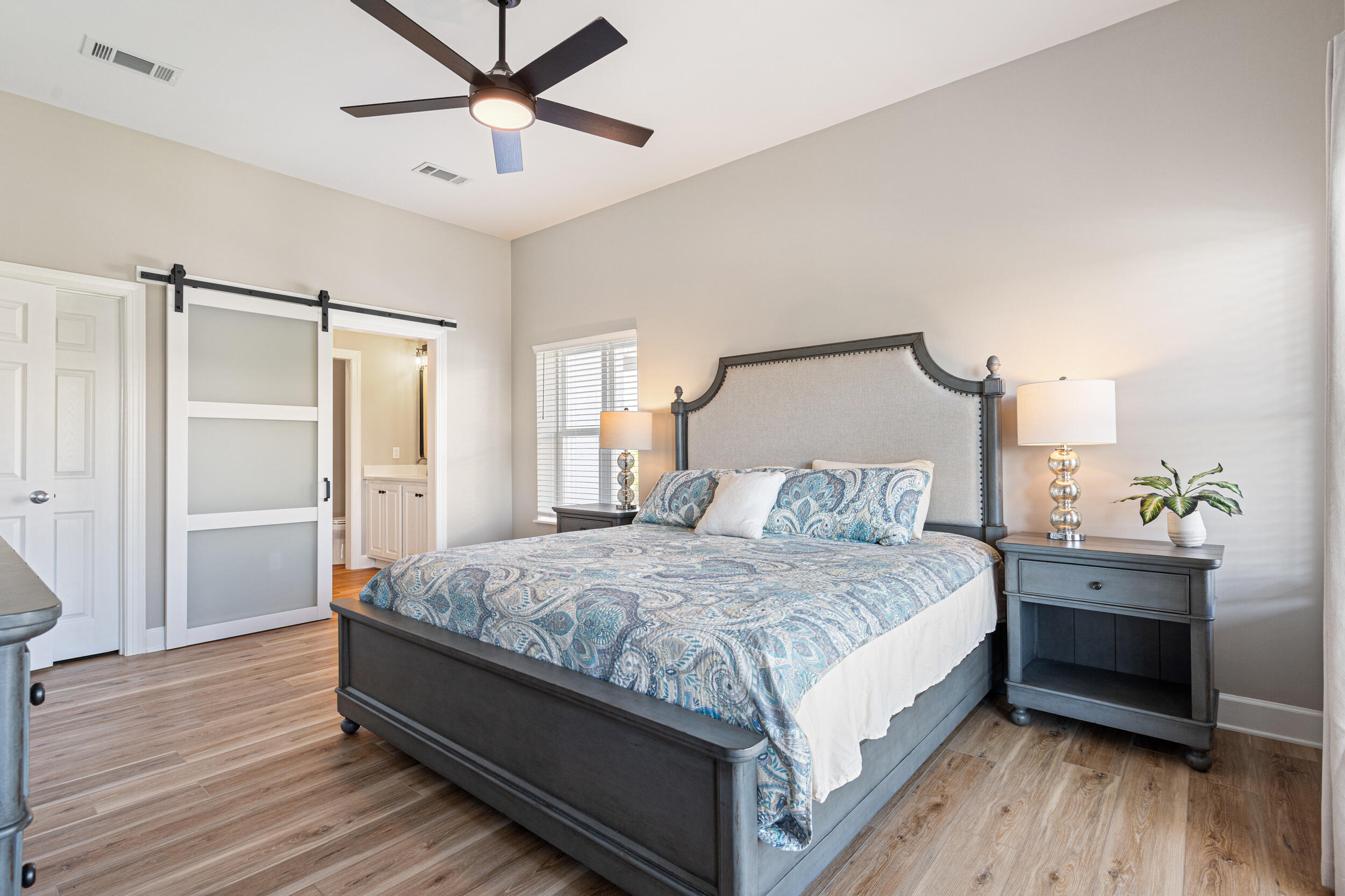 PAVILION PALMS - Residential